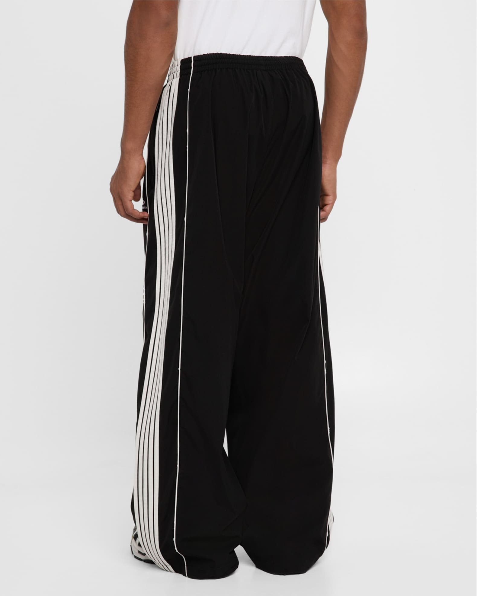 パンツ BALENCIAGA-2 Tuck Slacks Pants Balenciaga Men's Oversized-Fit Tracksuit Pants | Neiman Marcus