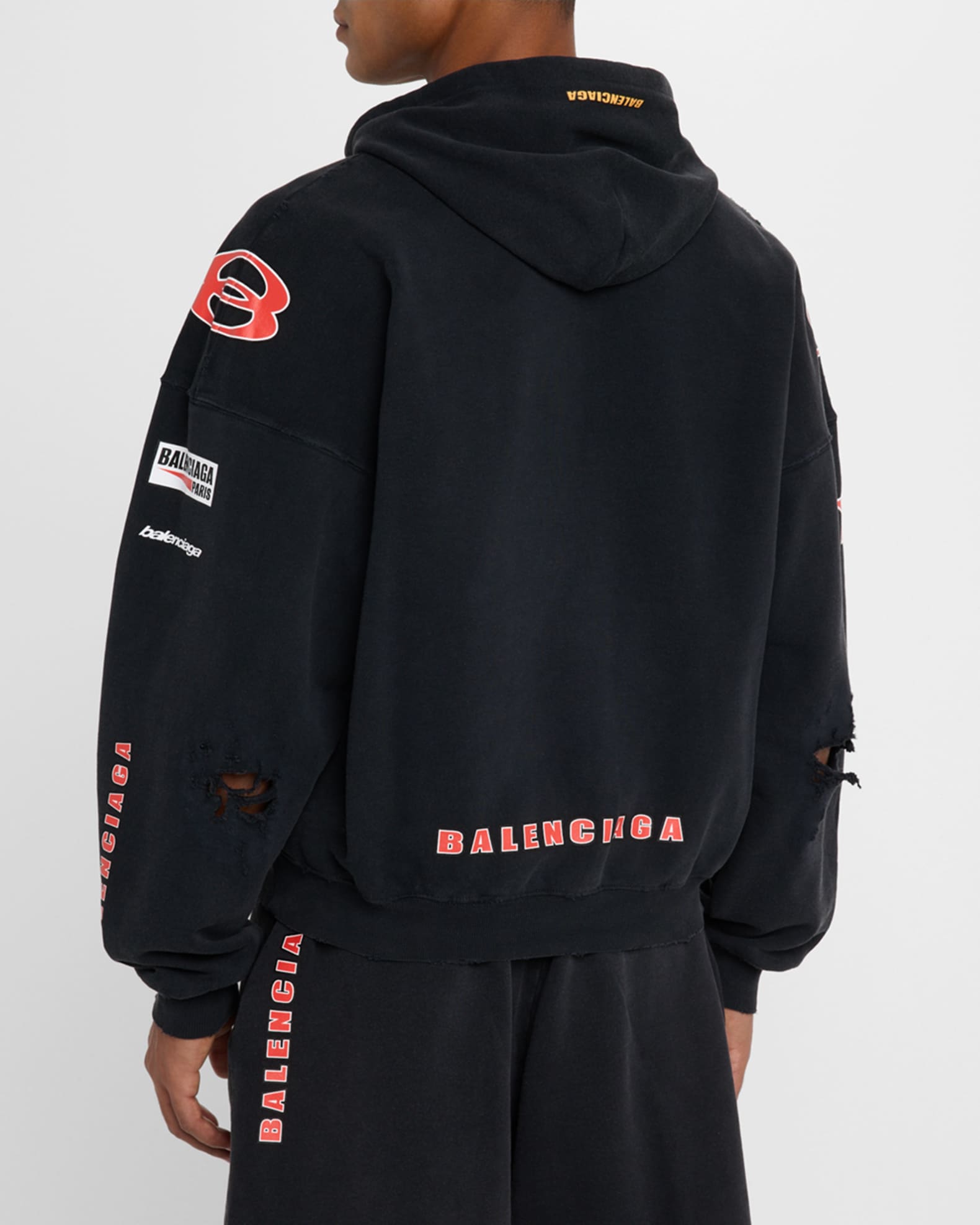 【BALENCIAGA】SPONSOR LOGOS ラージ ジップアップ HOODIE Balenciaga Sponsor Logos Large Zip-Up Hoodie | Saks Fifth Avenue
