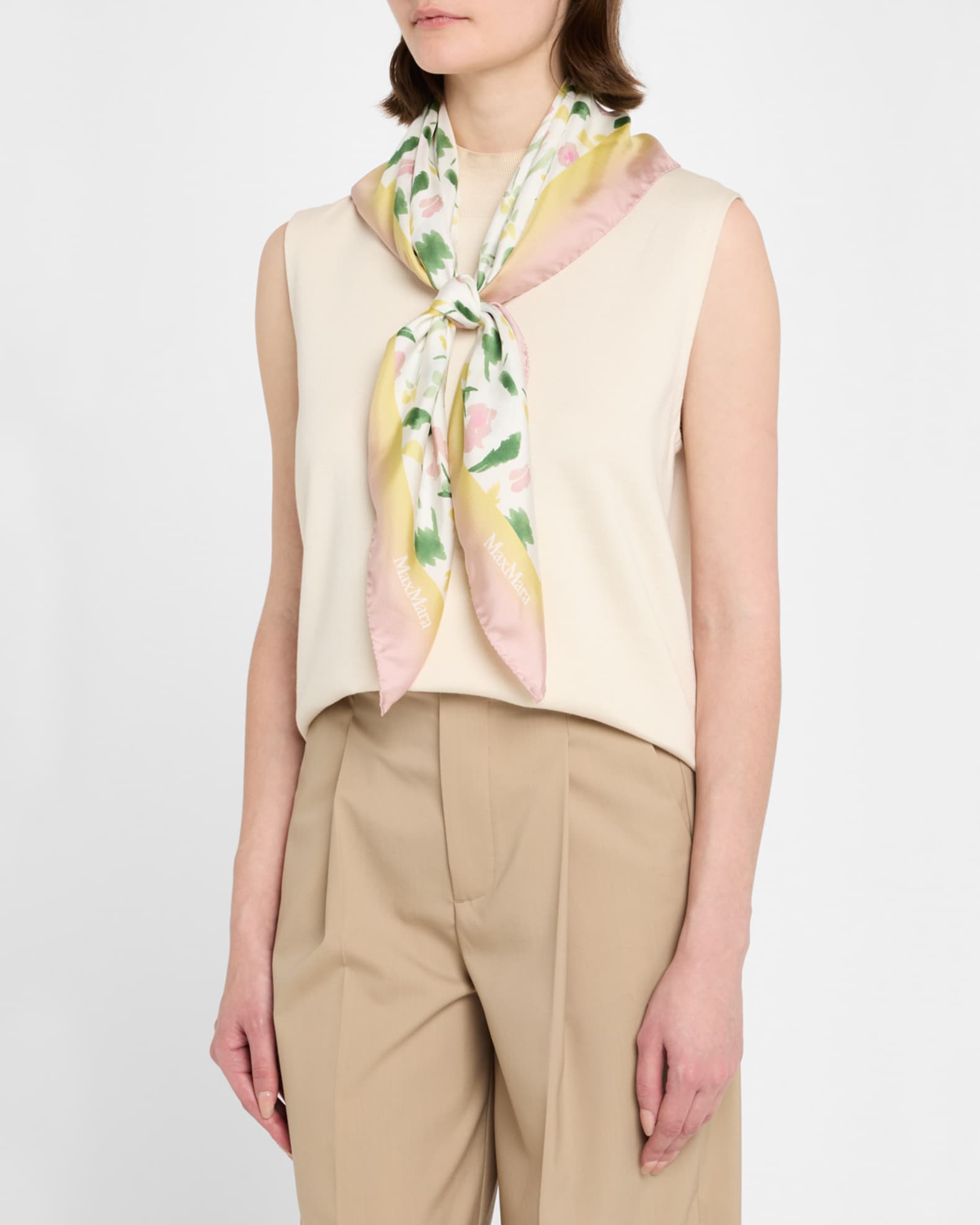 【関税込み】Max Mara Printed silk scarf Silk scarfs | Max Mara