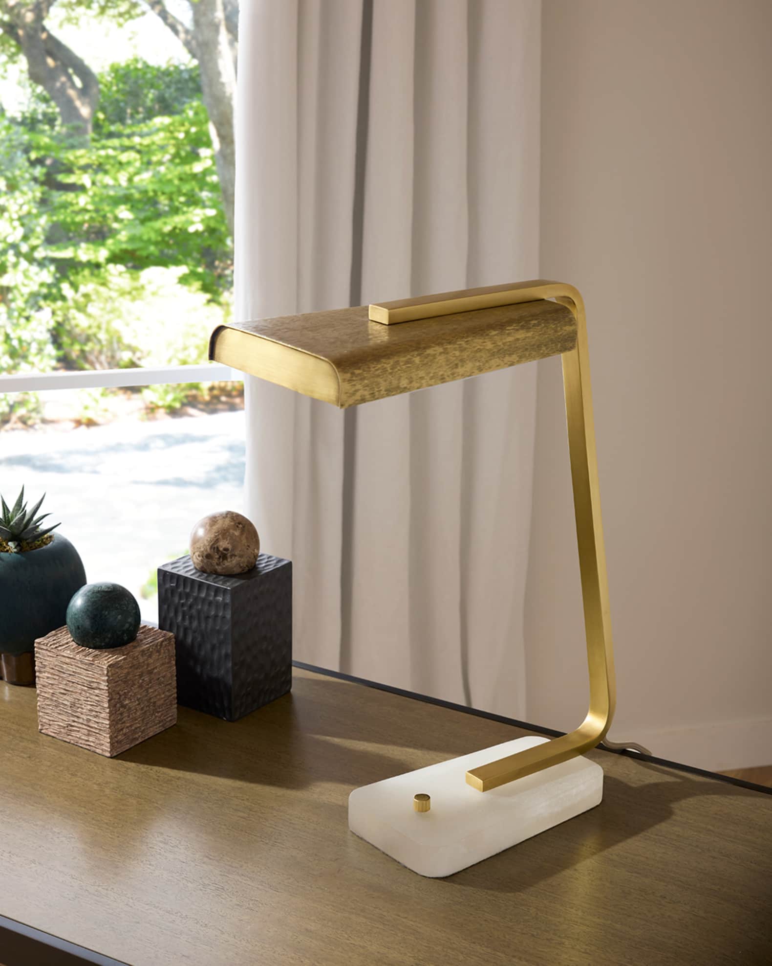 Genevieve 20.5" Desk Lamp 1