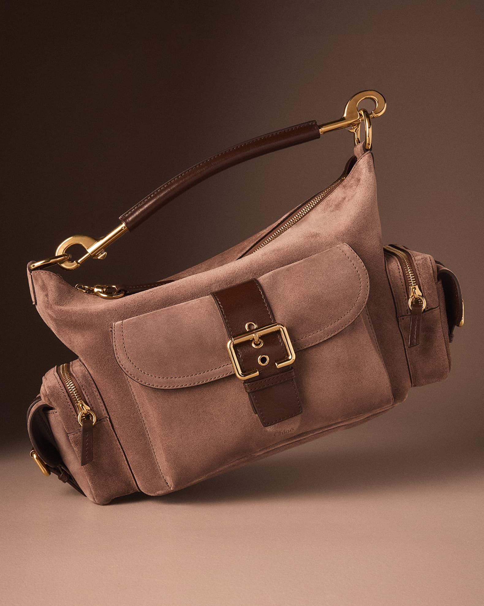 【関税&送料込】Chloe Camel Suede Medium Camera Bag Handbag Chloé Camel Suede Medium Camera Bag Handbag | italist
