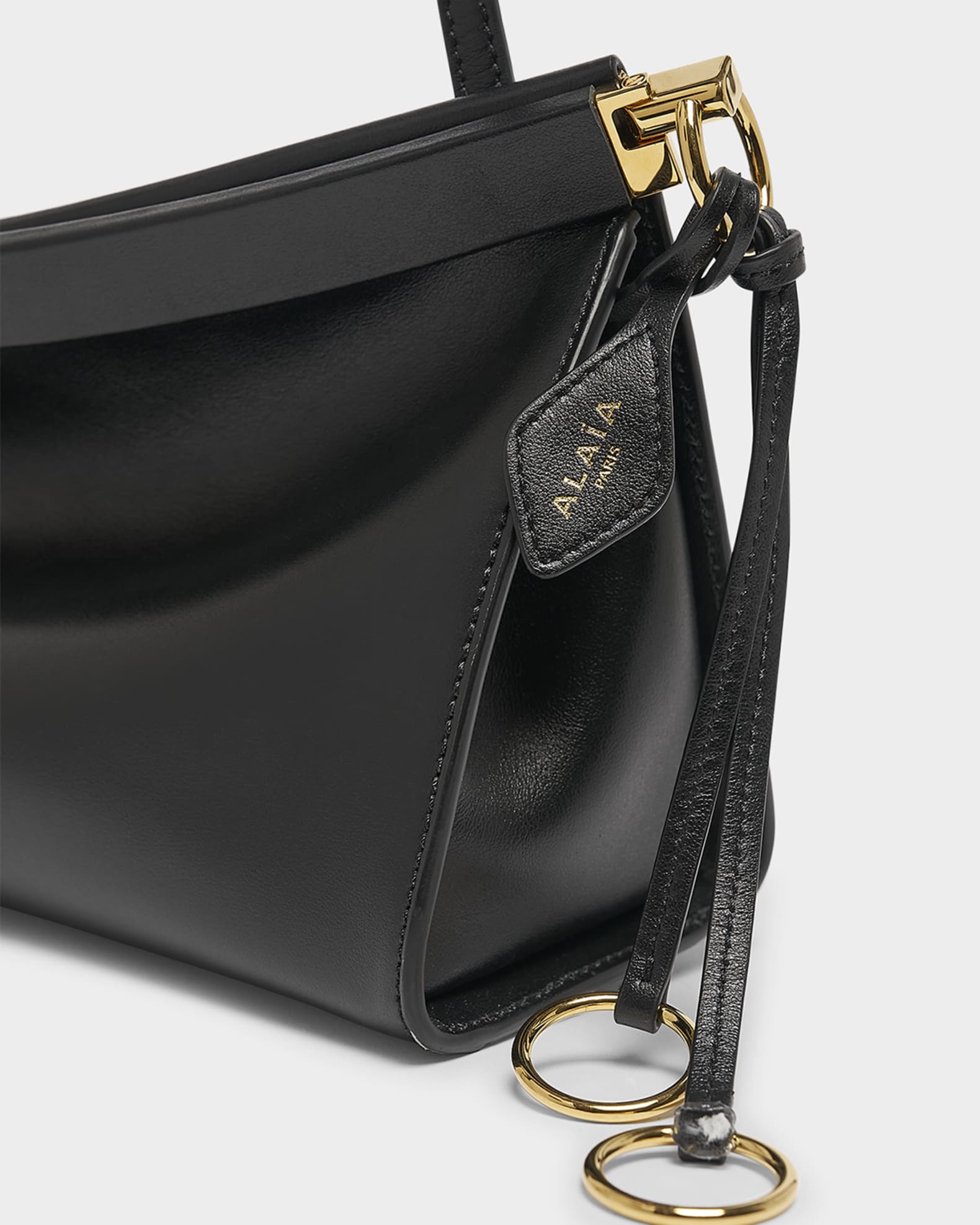【やわらかな品格グリーン】ALAIA LE CLICK Medium Bag セージ ALAÏA Le Click Shoulder Bag | ALAÏA TW