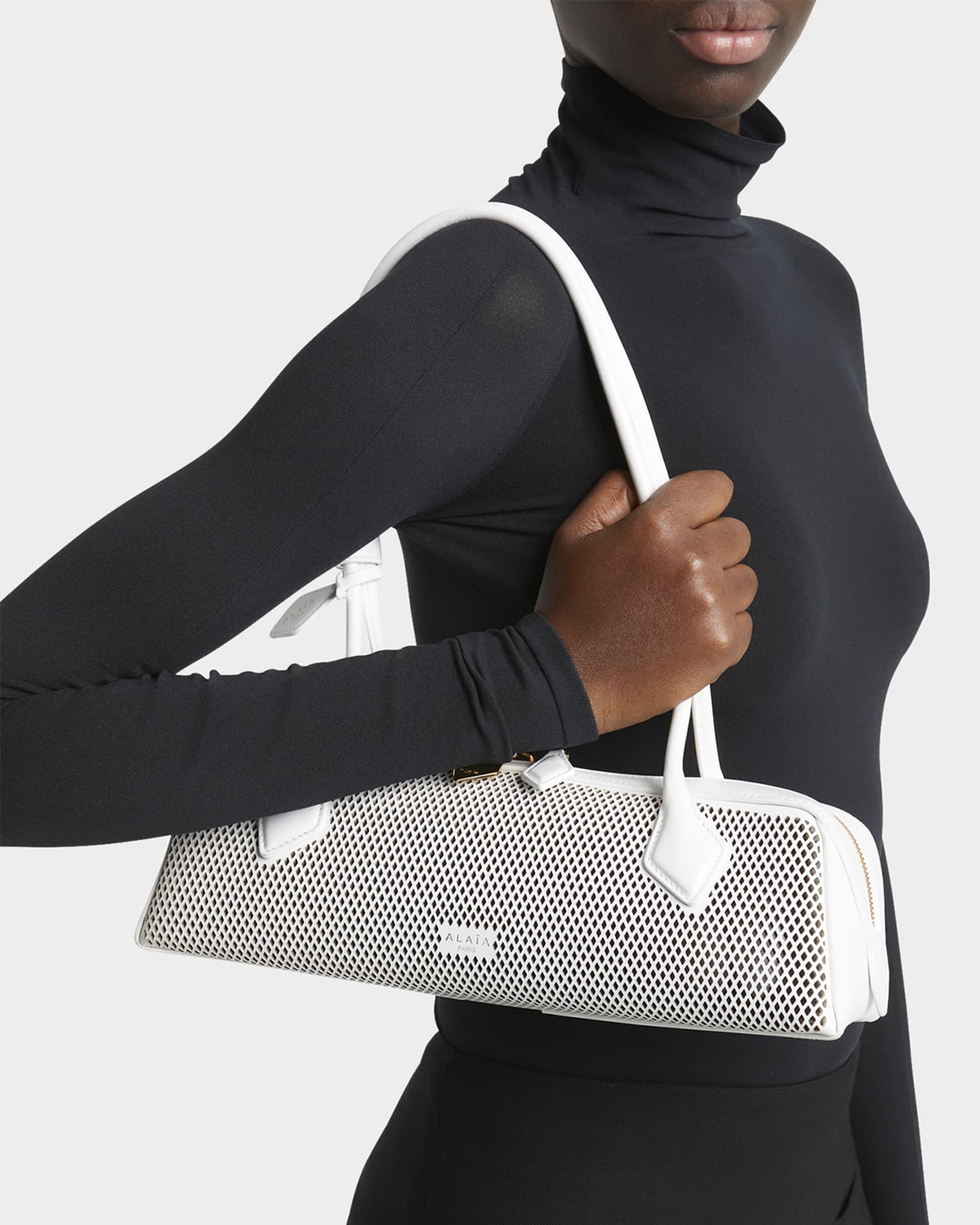Le Teckel Medium Shoulder Bag in Fishnet Leather 1
