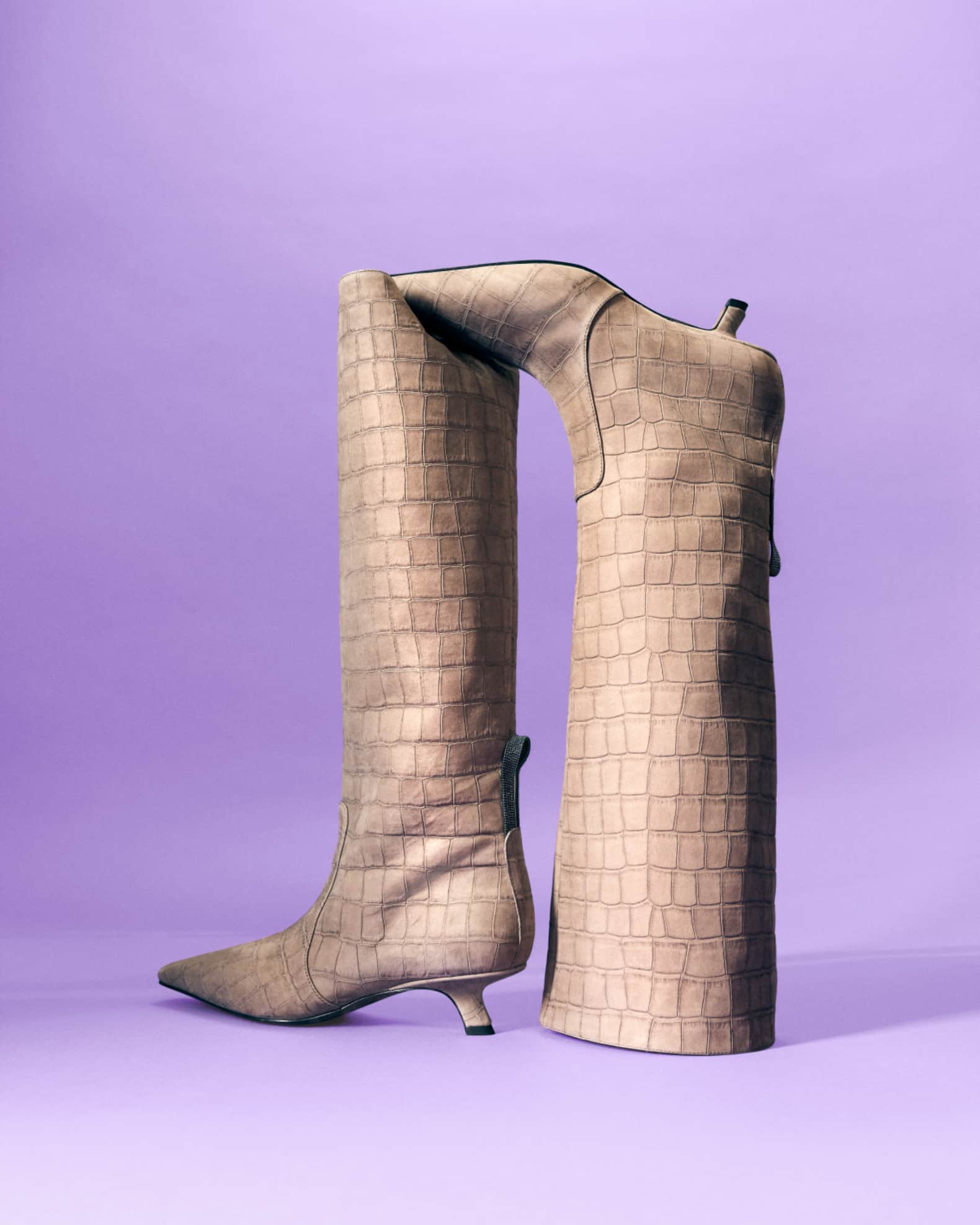 ロングブーツ Brunello Cucinelli Stivale In Pelle Liscia Con Monile Brunello Cucinelli Leather Comma-Heel Knee Boots | Neiman Marcus