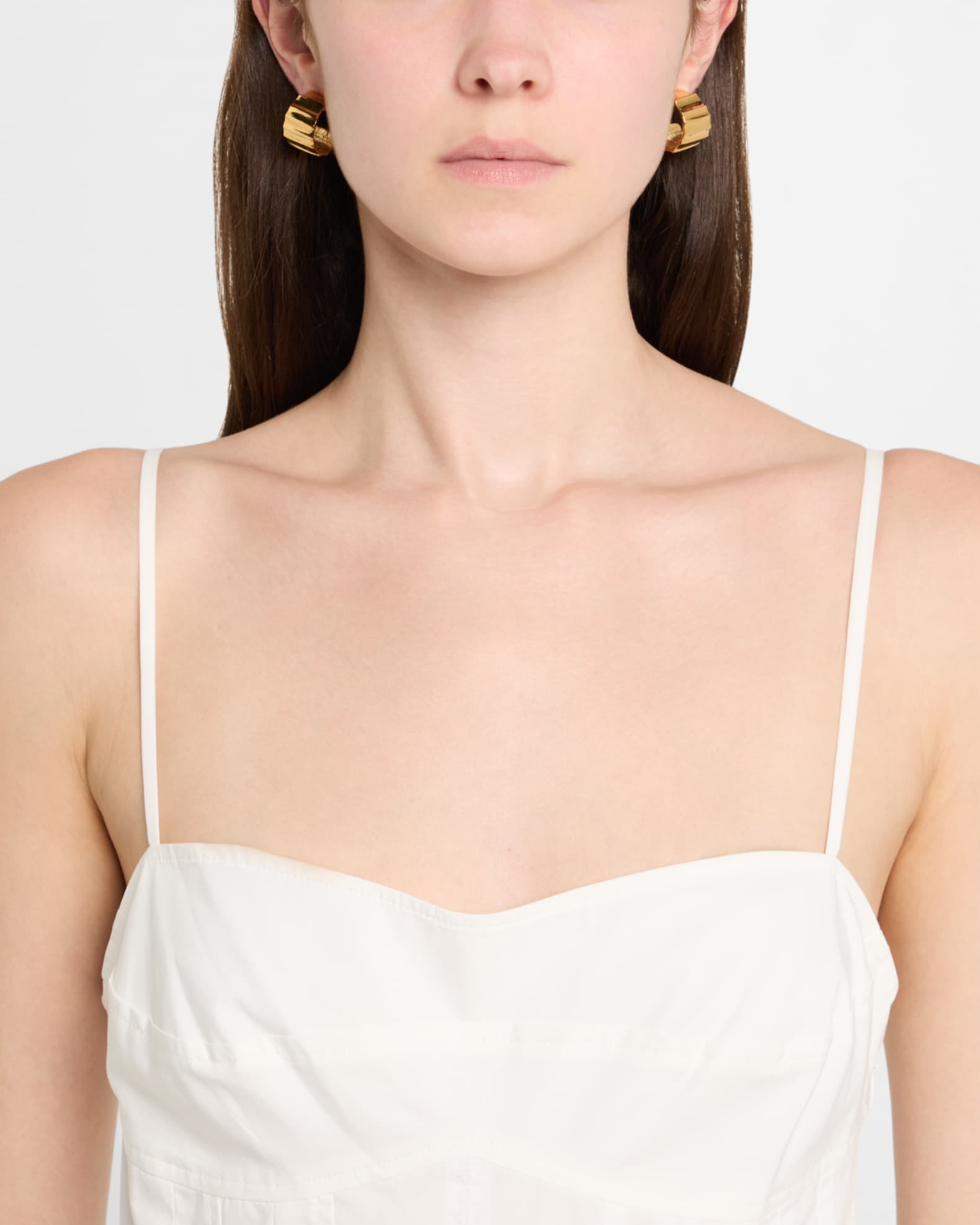 Tapered Ribbed C-Shape Hoop Earrings 1