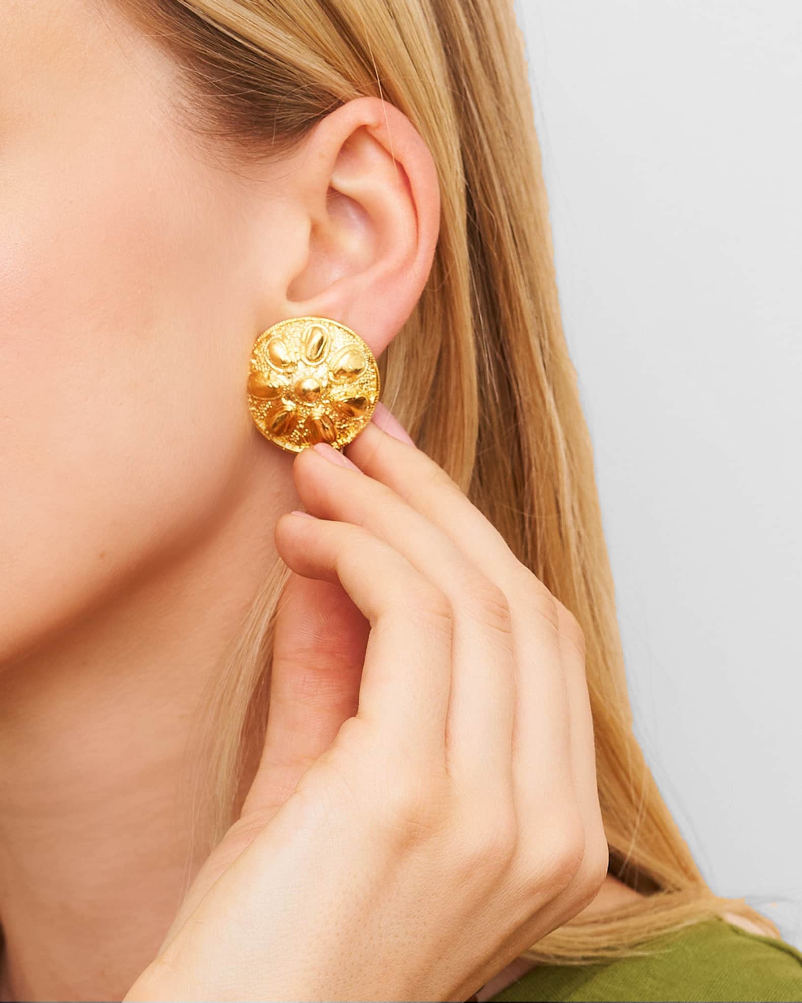 Sand Dollar Clip-On Earrings 1
