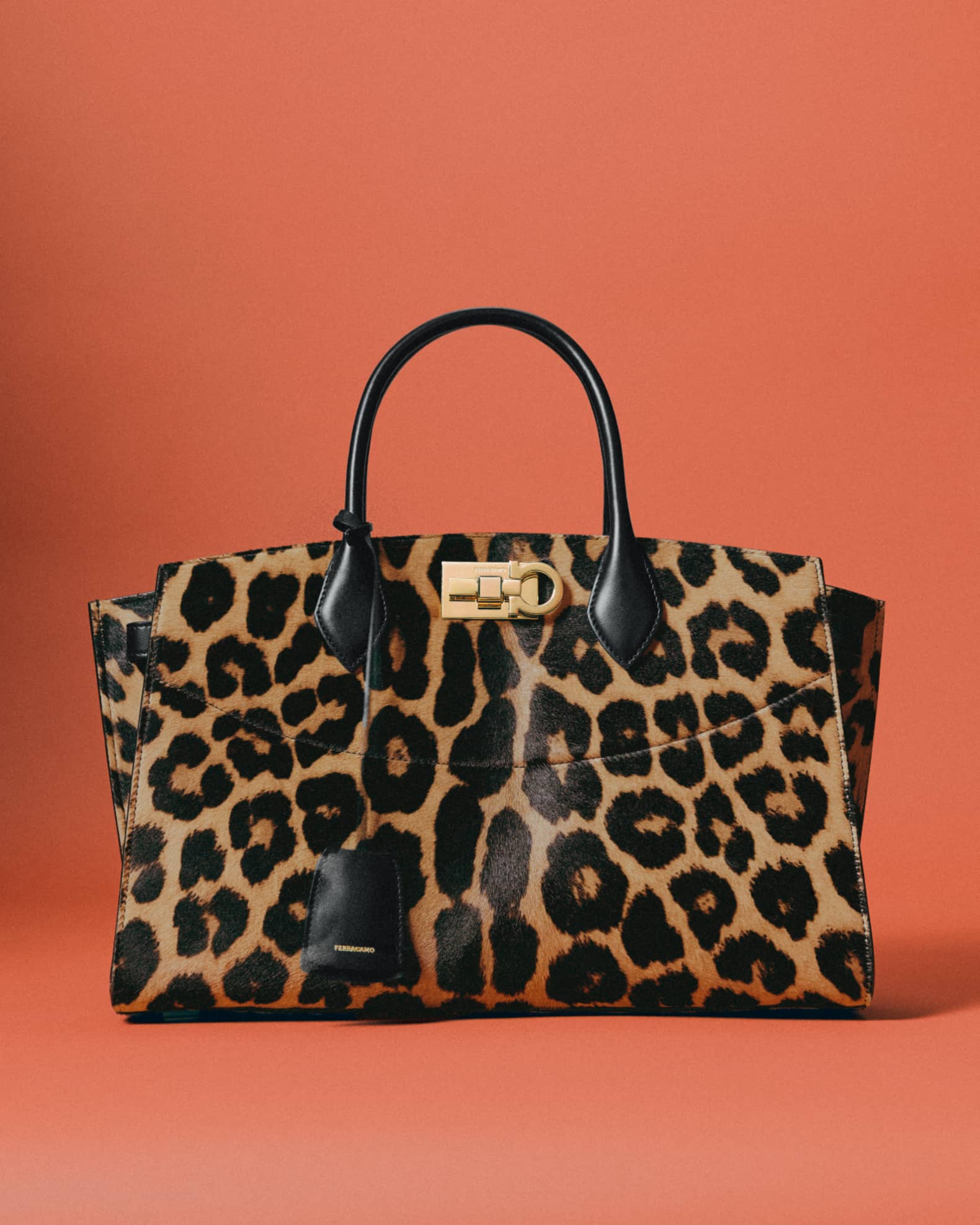 24AW new/FERRAGAMO ヒョウ柄カーフヘアトート Bag Leopard Ferragamo The New Studio Leopard Calf Hair Top-Handle Bag