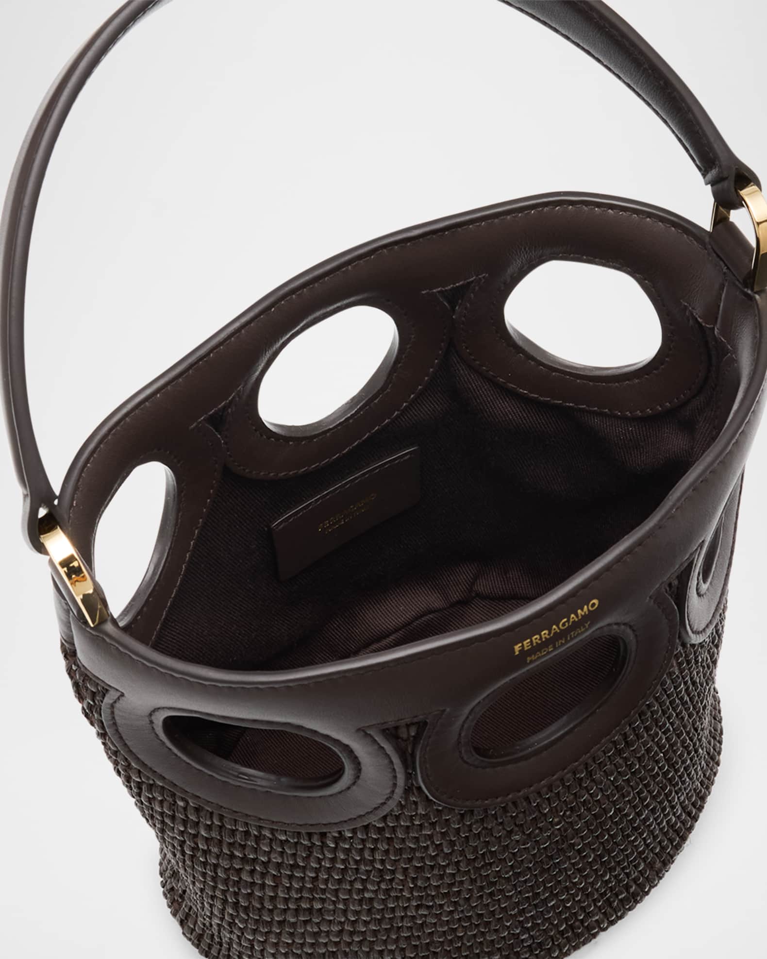 FERRAGAMO カットアウトディテール かごバッグ raffia-calfskin FERRAGAMO カットアウトディテール かごバッグ raffia-calfskin