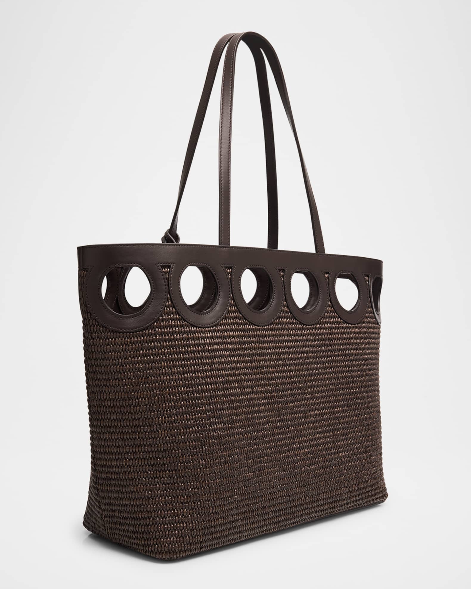 トートバッグ SALVATORE FERRAGAMO CAMEL RAFFIA SMALL TT SIGN SHOPPING BAG Ferragamo | The Studio rafia natural tote bag | Savannahs