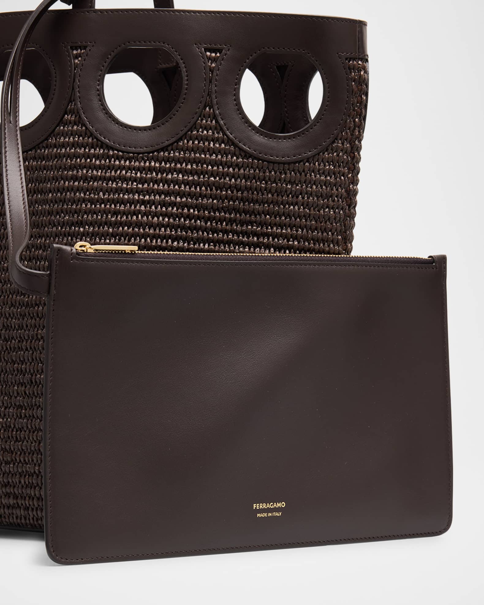【FERRAGAMO】BIG sale★CUTOUT ラフィア トートバッグ Ferragamo Gancio Cutout Raffia Tote Bag | Neiman Marcus