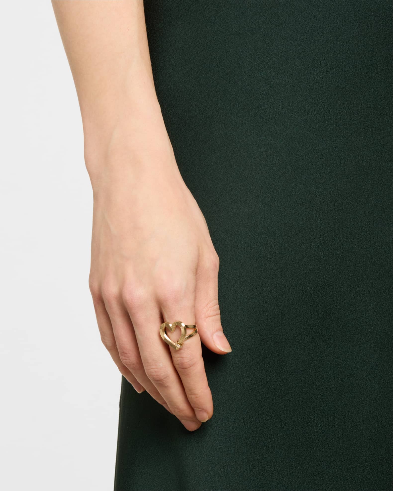 Fluted Heart Diamond Rondelle Ring 1