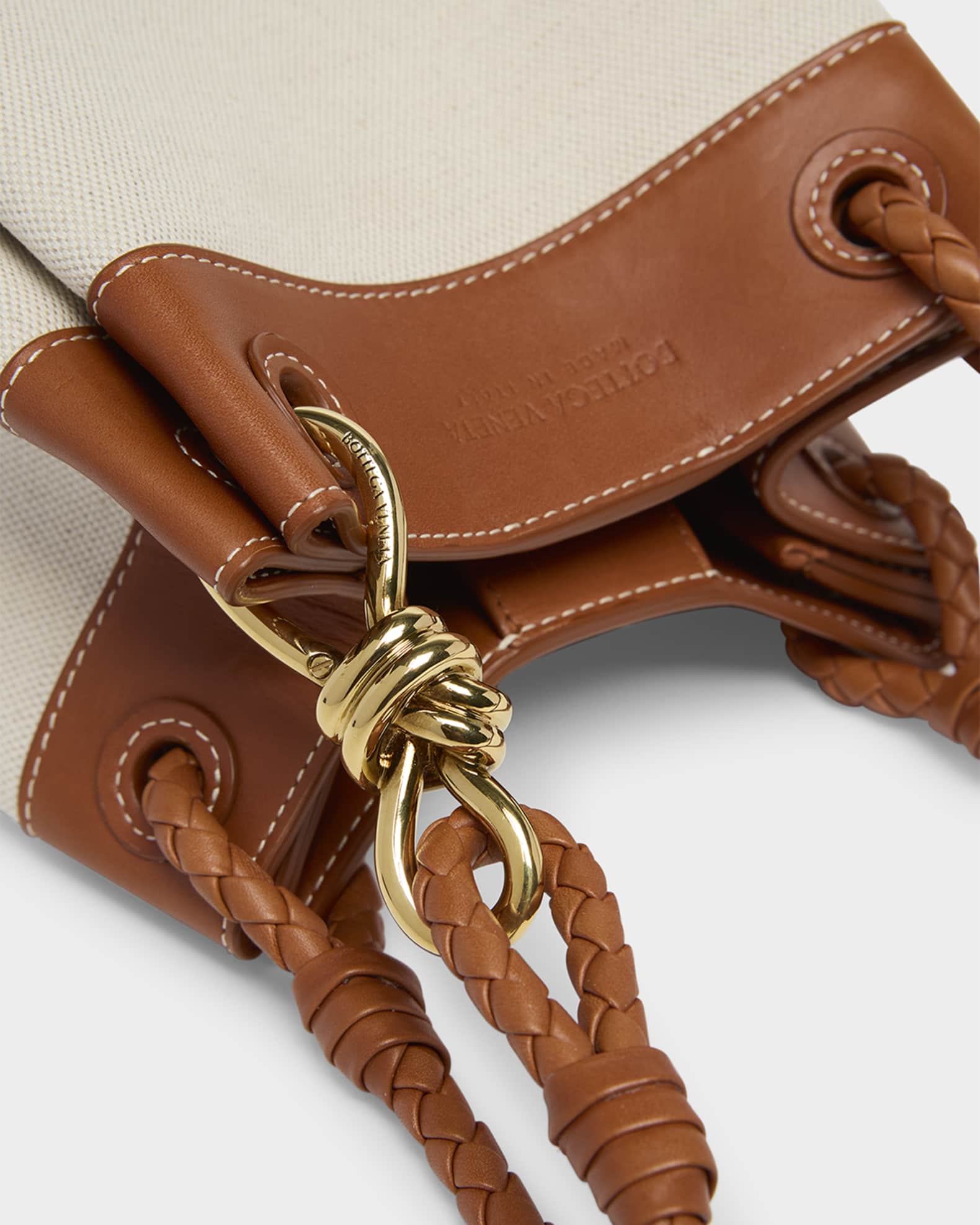 ショルダーバッグ・ポシェット BOTTEGA VENETA Brown Parachute Bottega Veneta Parachute Small Canvas Shoulder Bag | Neiman