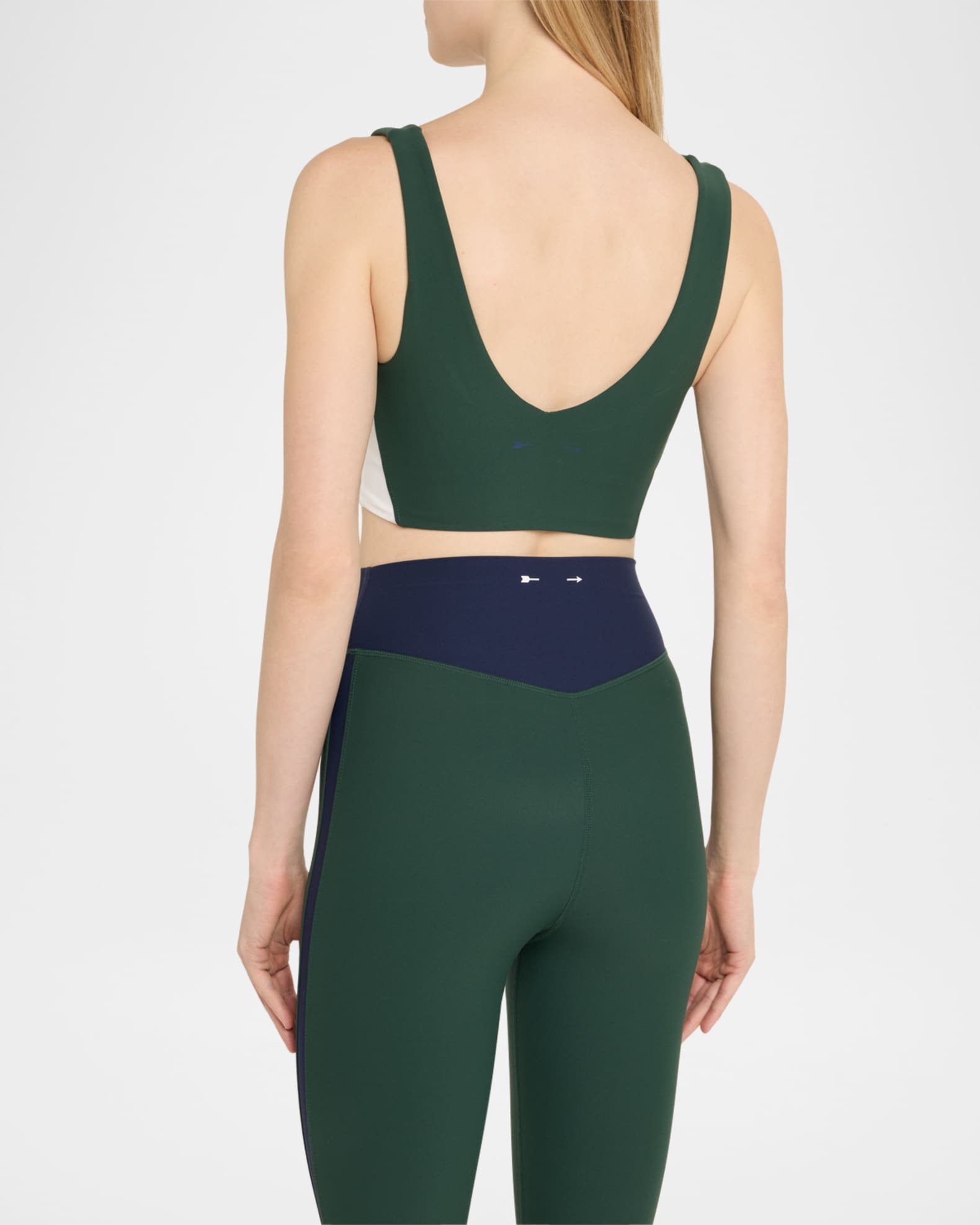 【The Upside】 Playoff Isaacスポーツブラ PLAYOFF ISAAC V NECK BRA in EDEN | The UPSIDE