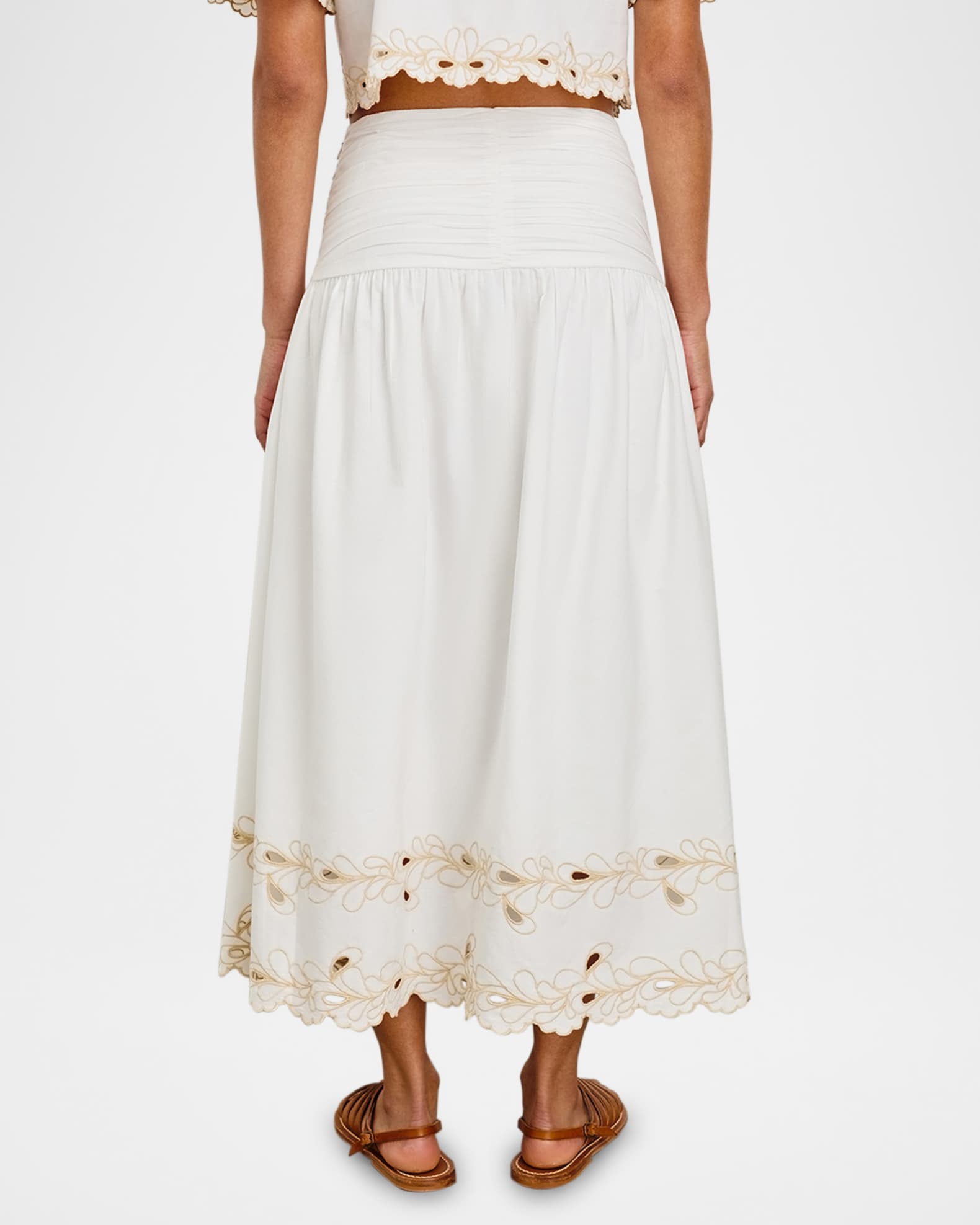 スカート murral Quartz embroidery skirt 23ss スカート murral Quartz embroidery skirt 23ss murral Quartz