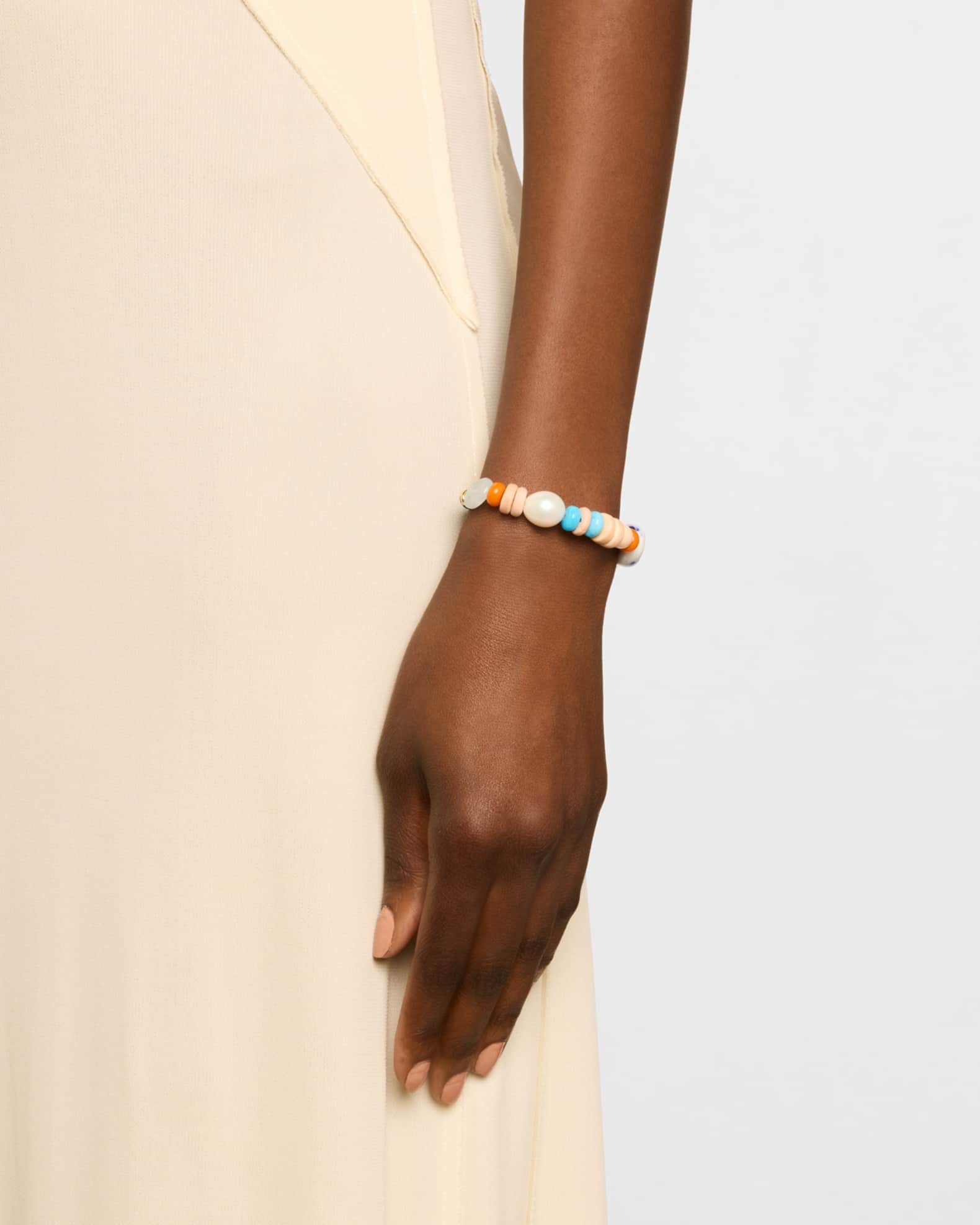 Lupe Bracelet 1