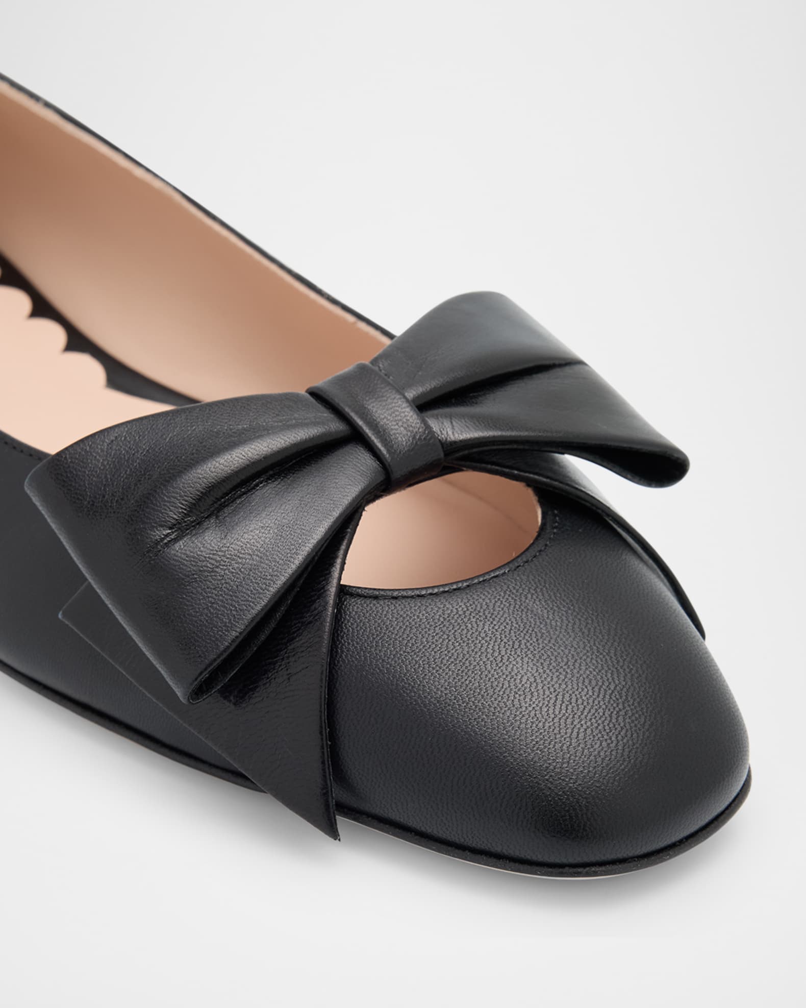 【関税&送料込】Valentino Garavani Bowow Leather Ballerinas Valentino Garavani Bowow Leather Ballerina Flats | Neiman Marcus