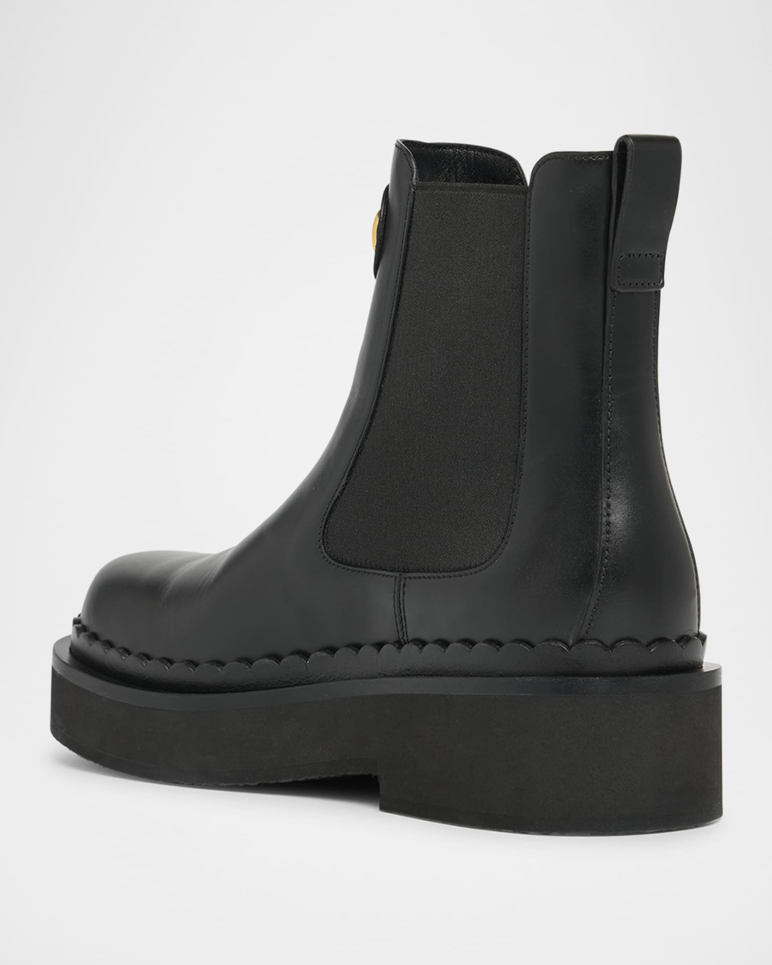 VLogo Signature Leather Beatle Chelsea Boots 1