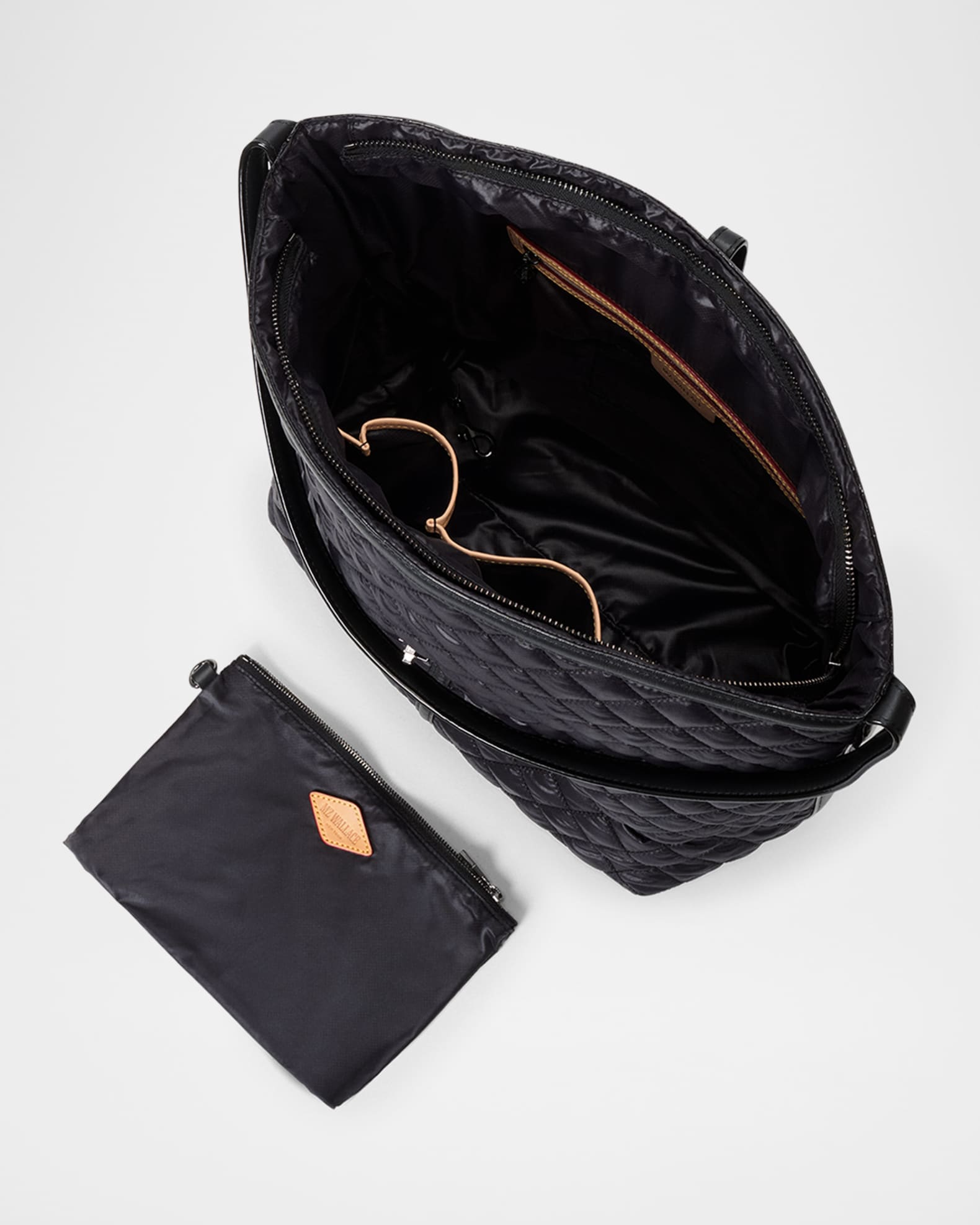 QUILTED HOBO SHOULDER BAG 26 IN BLACK GLOSSY LAMBSKIN