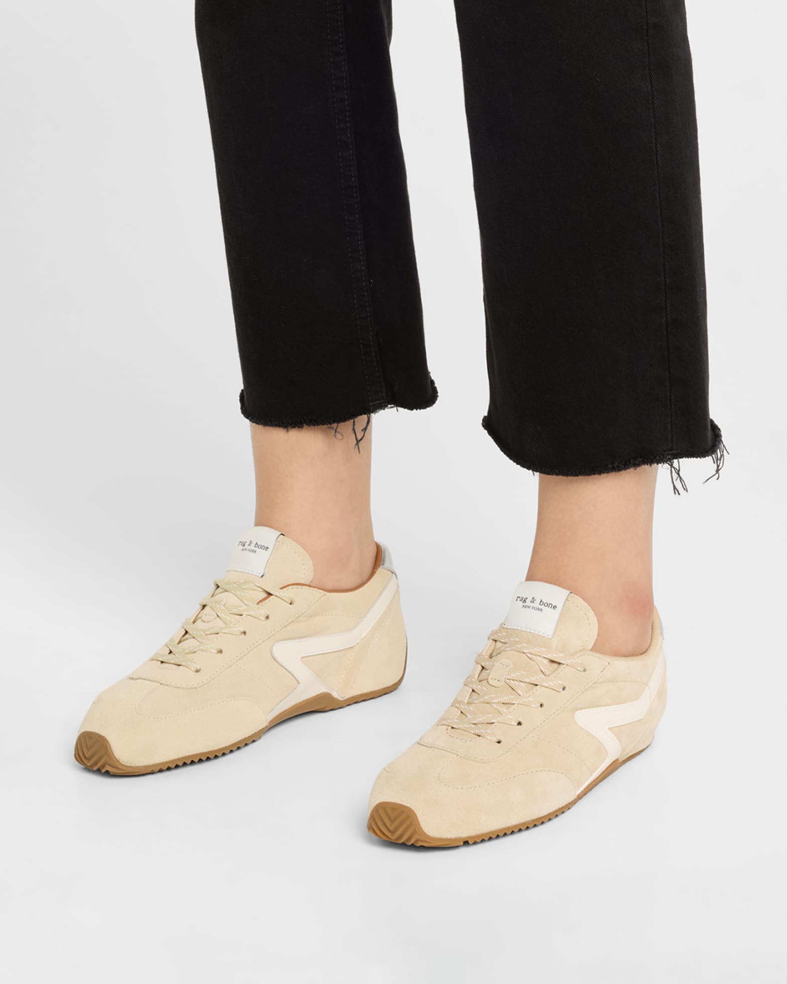 Retro Runner Slim Ultra Sneakers 1