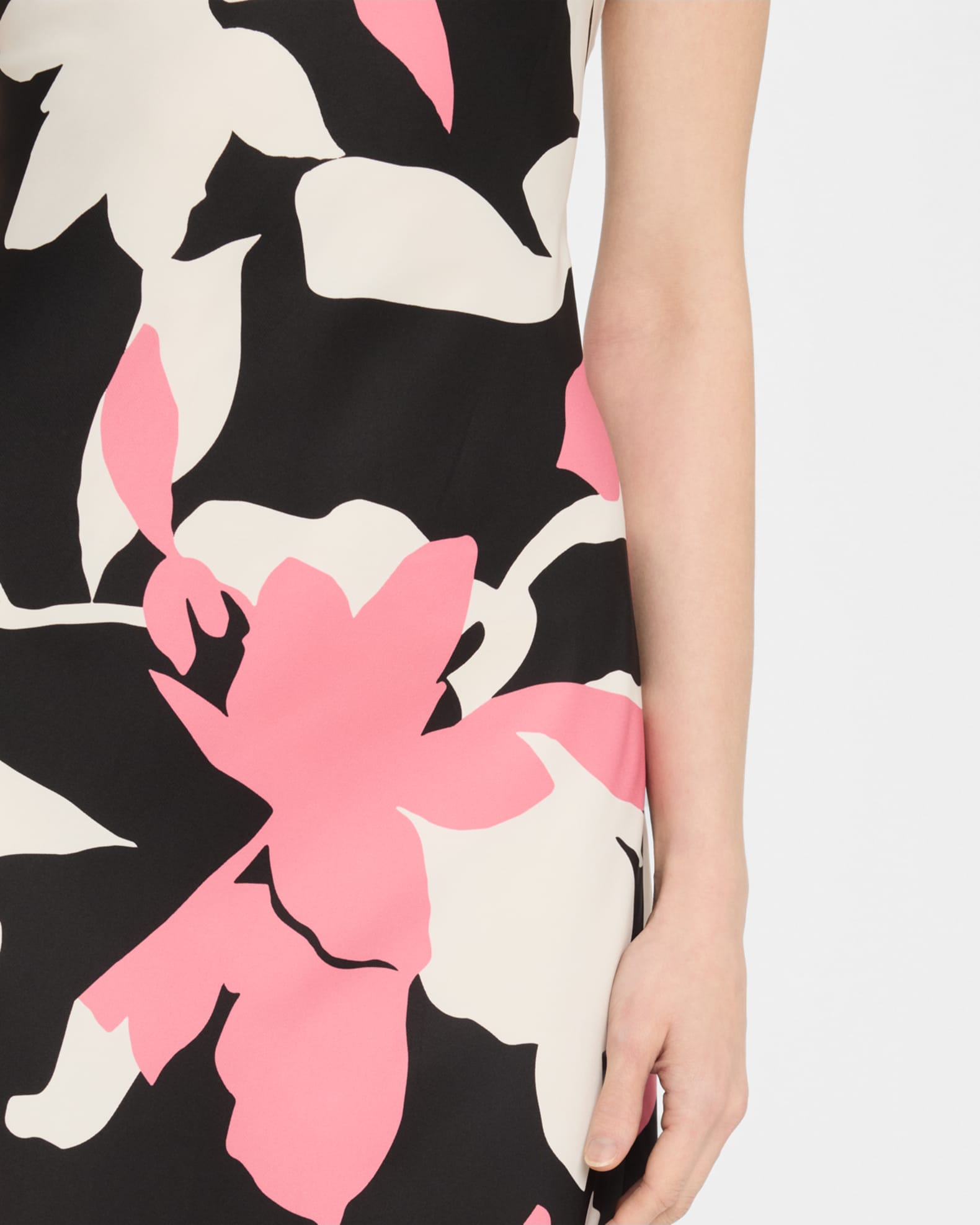 Natori shangri la robe black + FREE SHIPPING