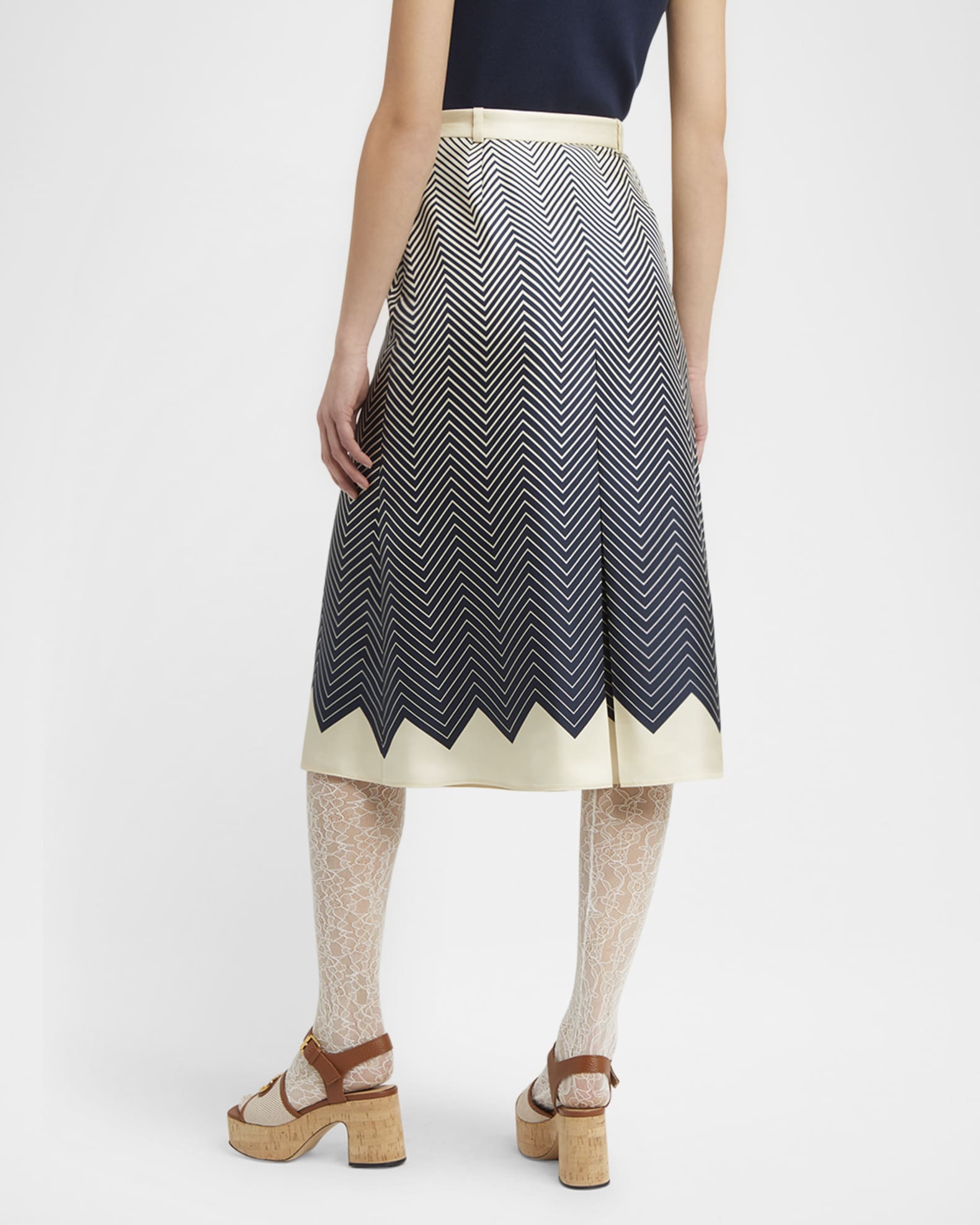 スカート Valentino Garavani Silk Twill Pleated Skirt Valentino Garavani Optical Degrade Chevron Silk Twill Skirt