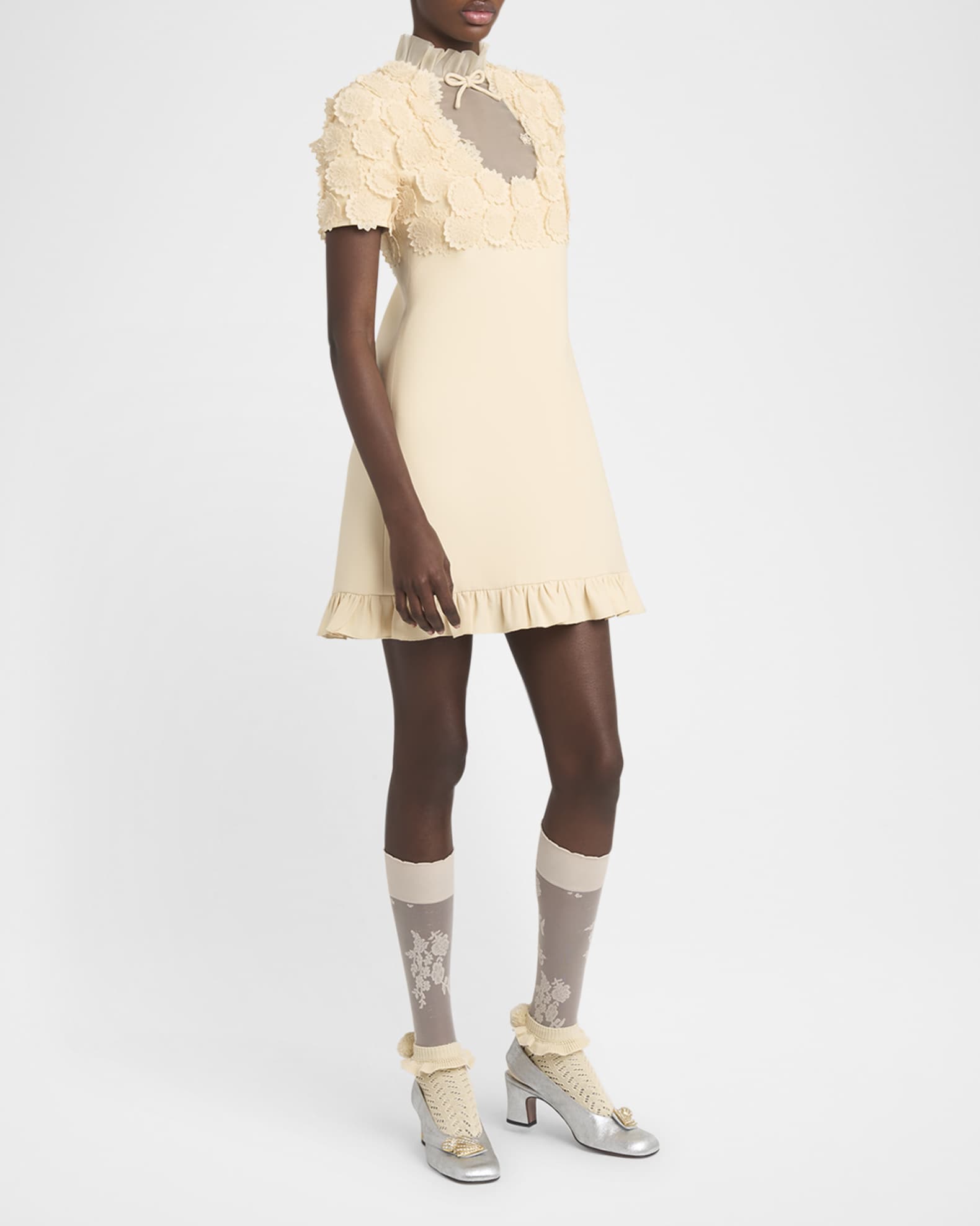 Valentino★素敵!Cream with Floral Applique Mini Dress Valentino Garavani Floral Applique Crepe Mini Dress | Neiman