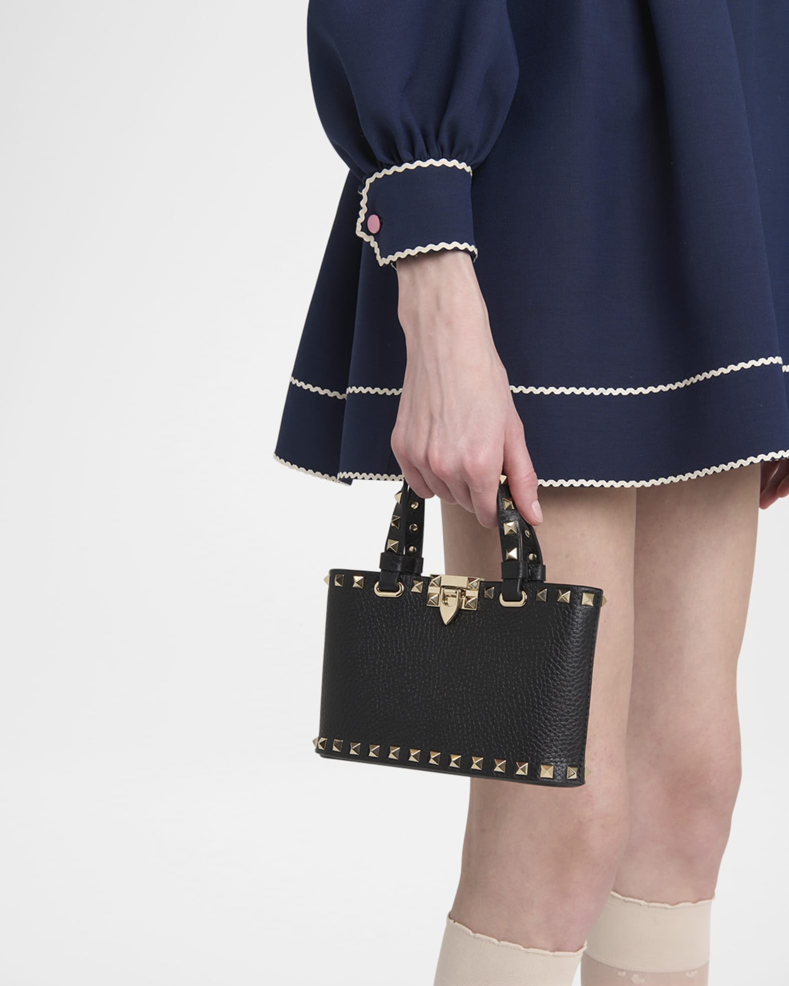VIP【送料関税込】VALENTINO GARAVANI ROCKSTUD MINI HANDBAG 0400022298958?wid=900