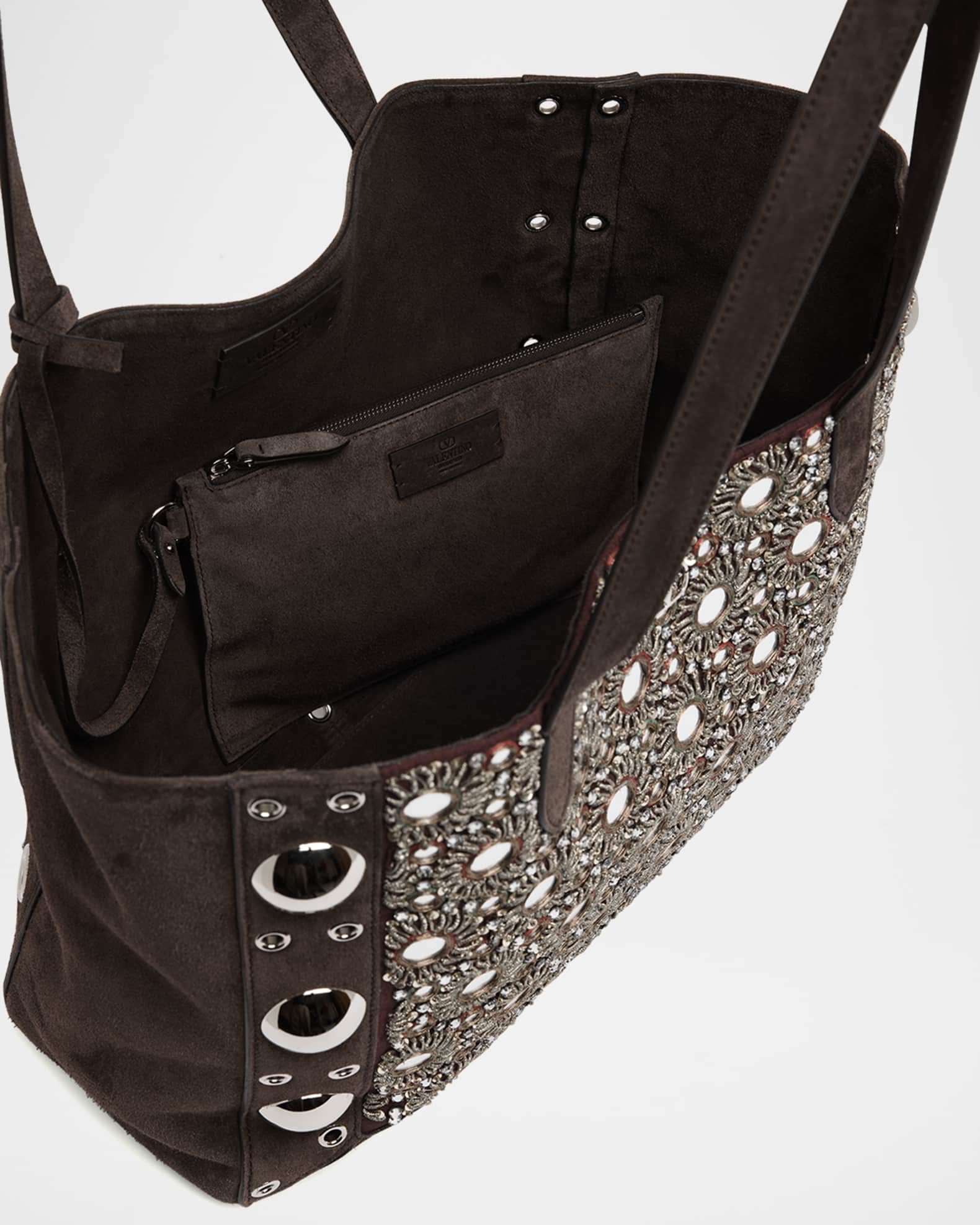 【VALENTINO】超特価セール★NELLCOTE スエード ラージ トート Valentino Garavani Nellcote Studded Suede Tote Bag | Neiman