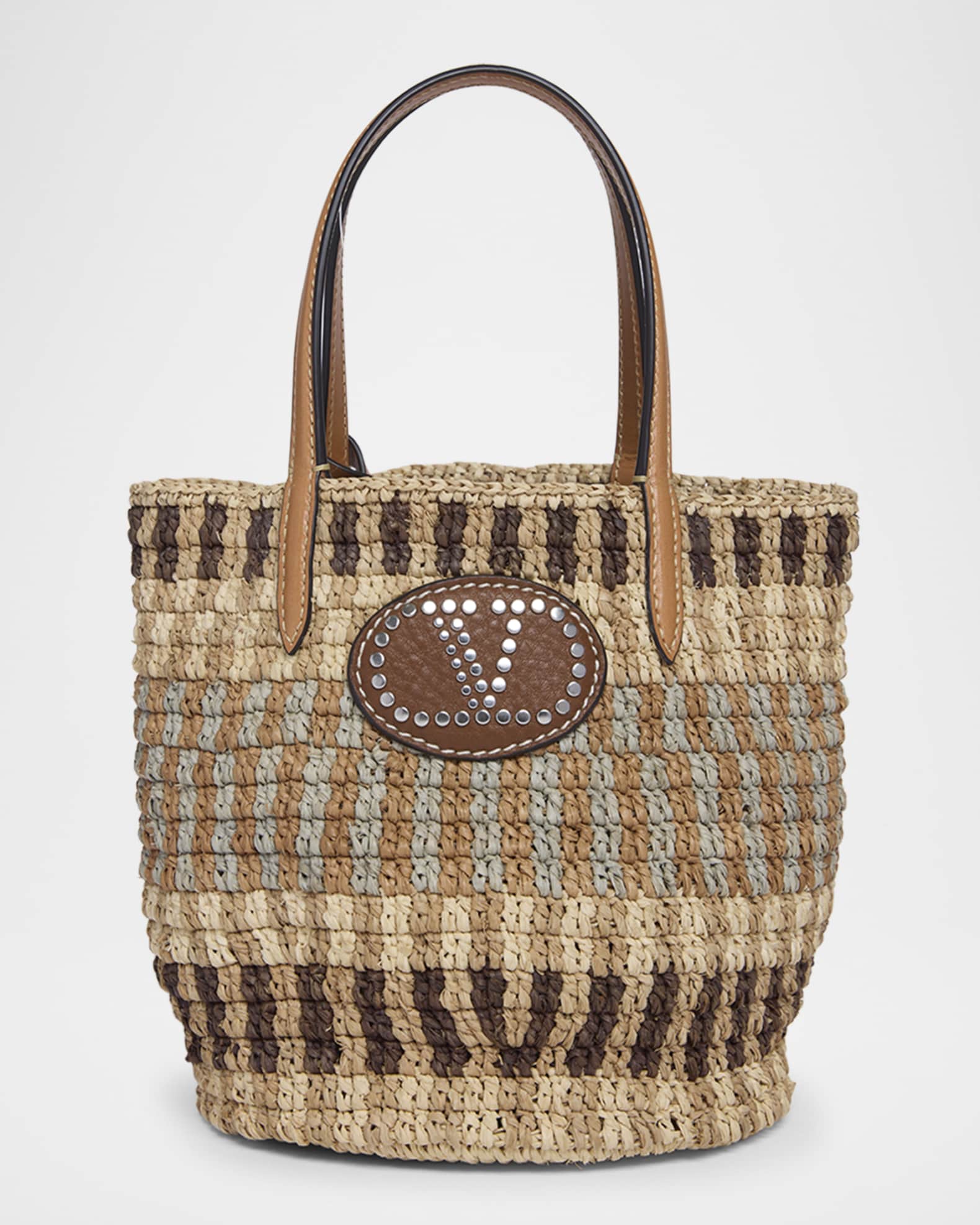 バッグ・カバンその他 VLOGO SIGNATURE SMALL BUCKET BAG WITH FRINGES Valentino Garavani VLOGO Signature Small Crochet Bucket Bag