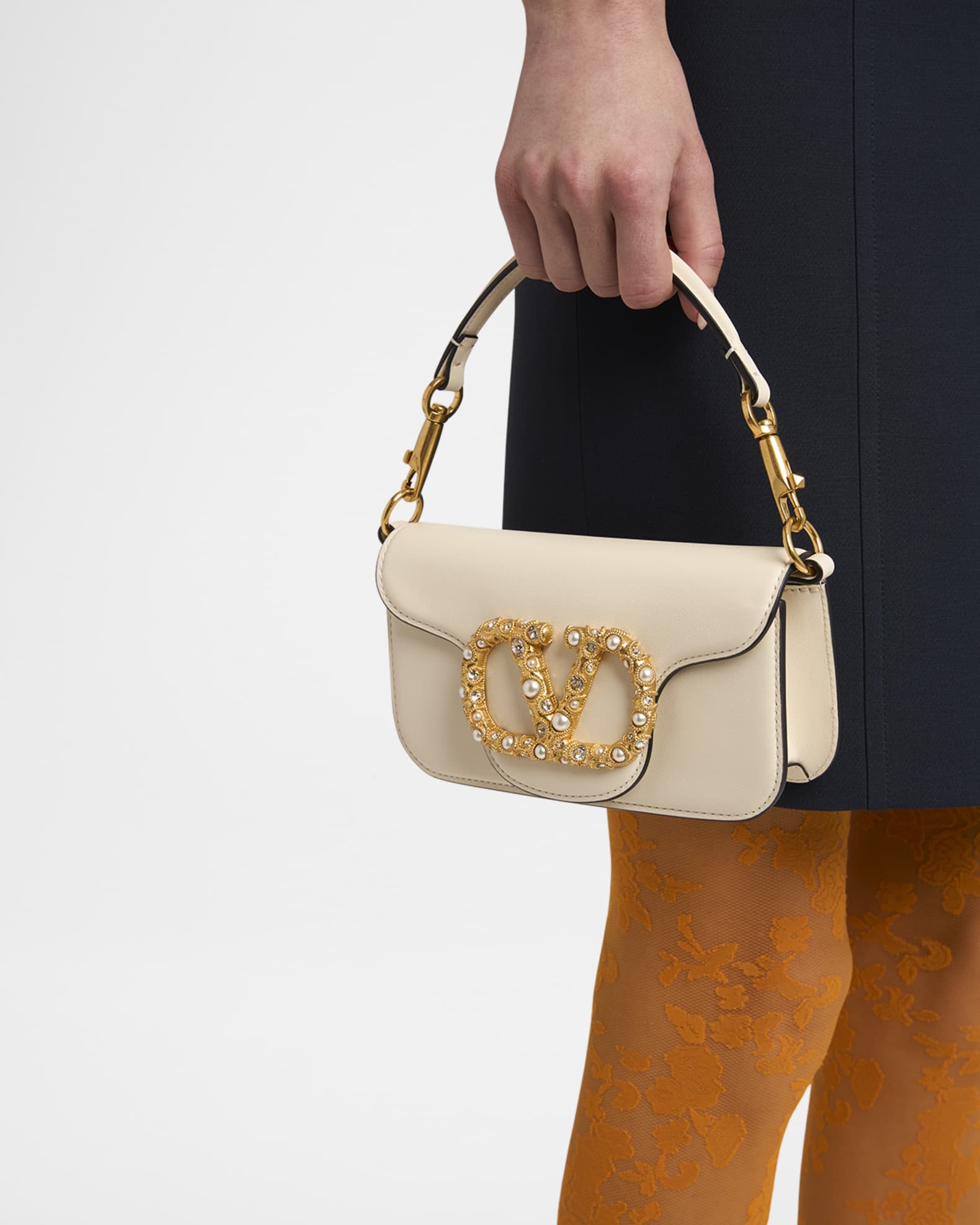 ショルダーバッグ・ポシェット Valentino Garavani Leather Vlogo Signature Shoulder Bag Valentino Garavani Mini VLogo Signature Shoulder Bag | Black