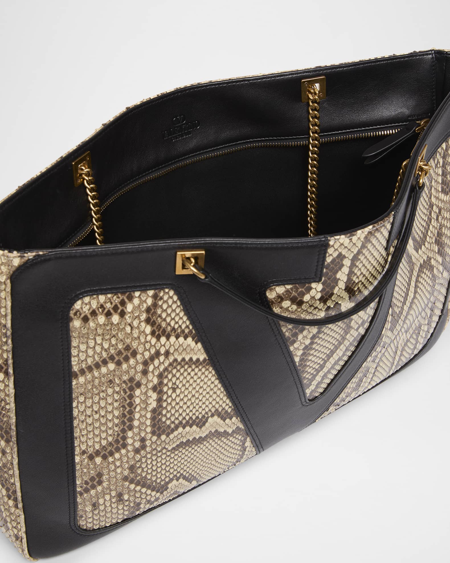トートバッグ VALENTINO SS25 \"VIVA SUPERSTAR\" HANDBAG (6W0B0R73PTJ R4V) Valentino Garavani Viva Superstar Large Raffia Shopping Bag