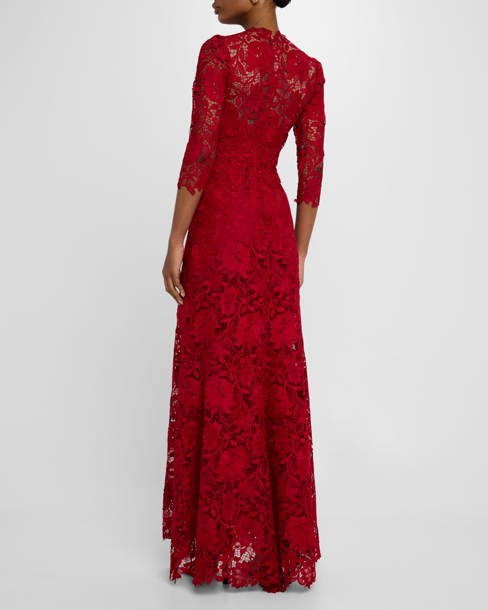 Monique Lhuillier Plunging 3/4-Sleeve Guipure Lace Gown Neiman