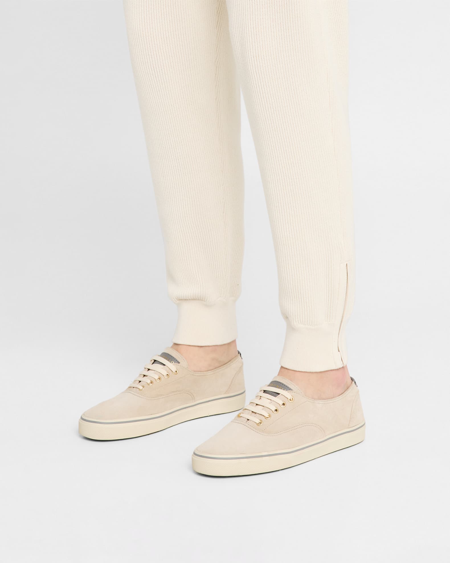 Men's Low-Top Canvas Sneakers  1