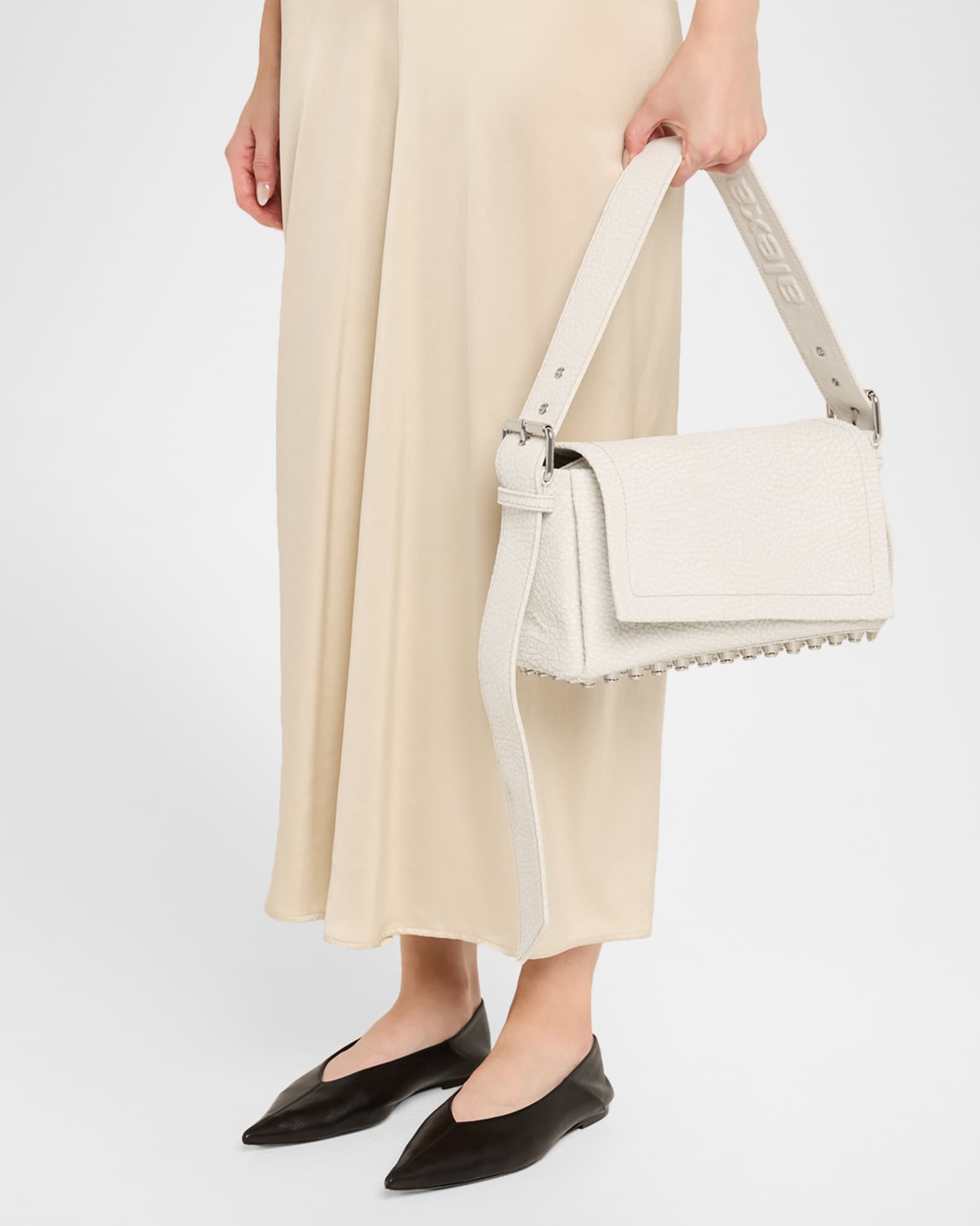 【送料&関税込】Alexander Wang Medium rich Bag Alexander Wang Medium Ricco Cross Body Bag | Black | FARFETCH CA