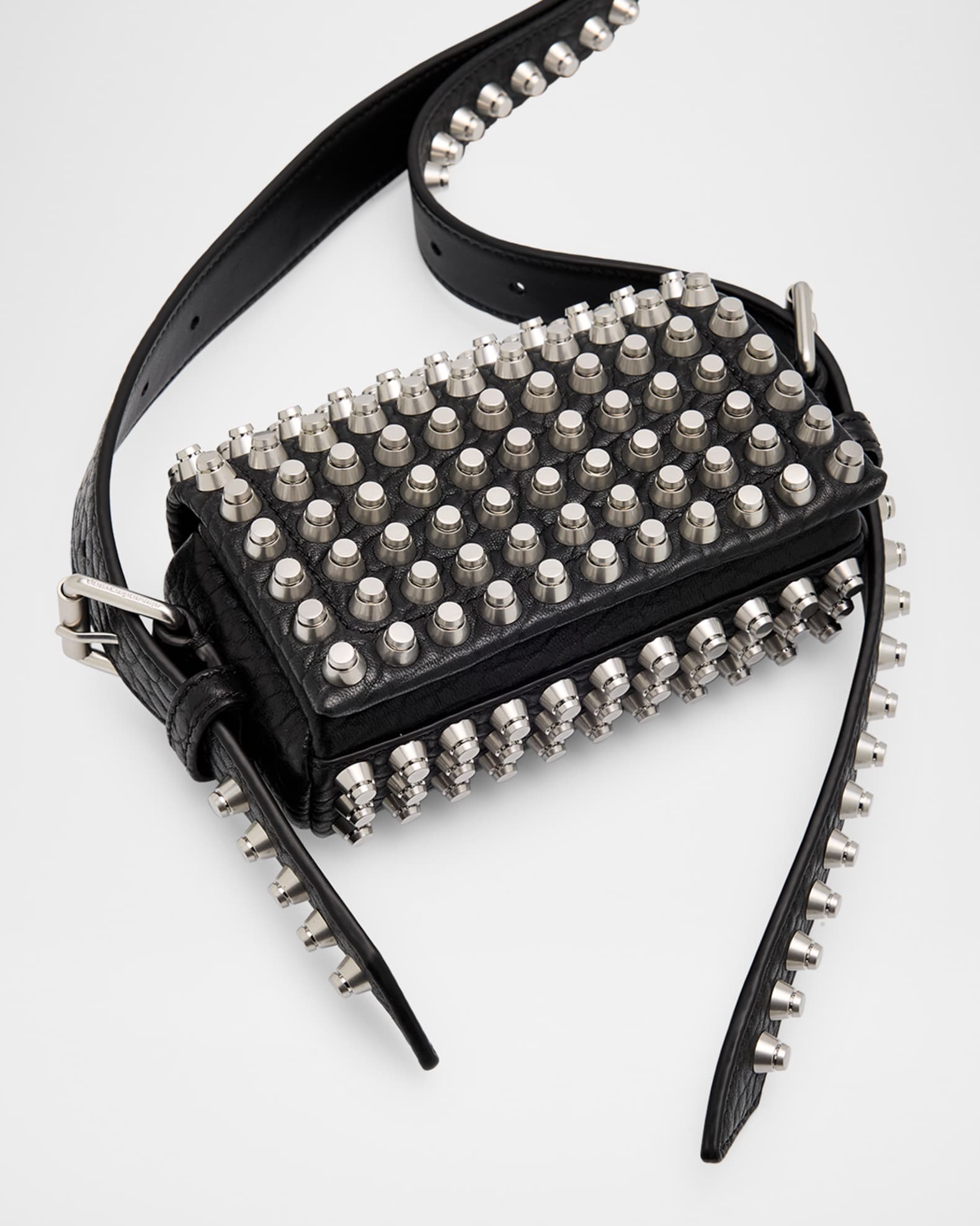 Alexander Wang ミニバッグ／クラッチ風 ハンドストラップ付き Punch Flap Crossbody Leather Small in BLACK | alexanderwang®