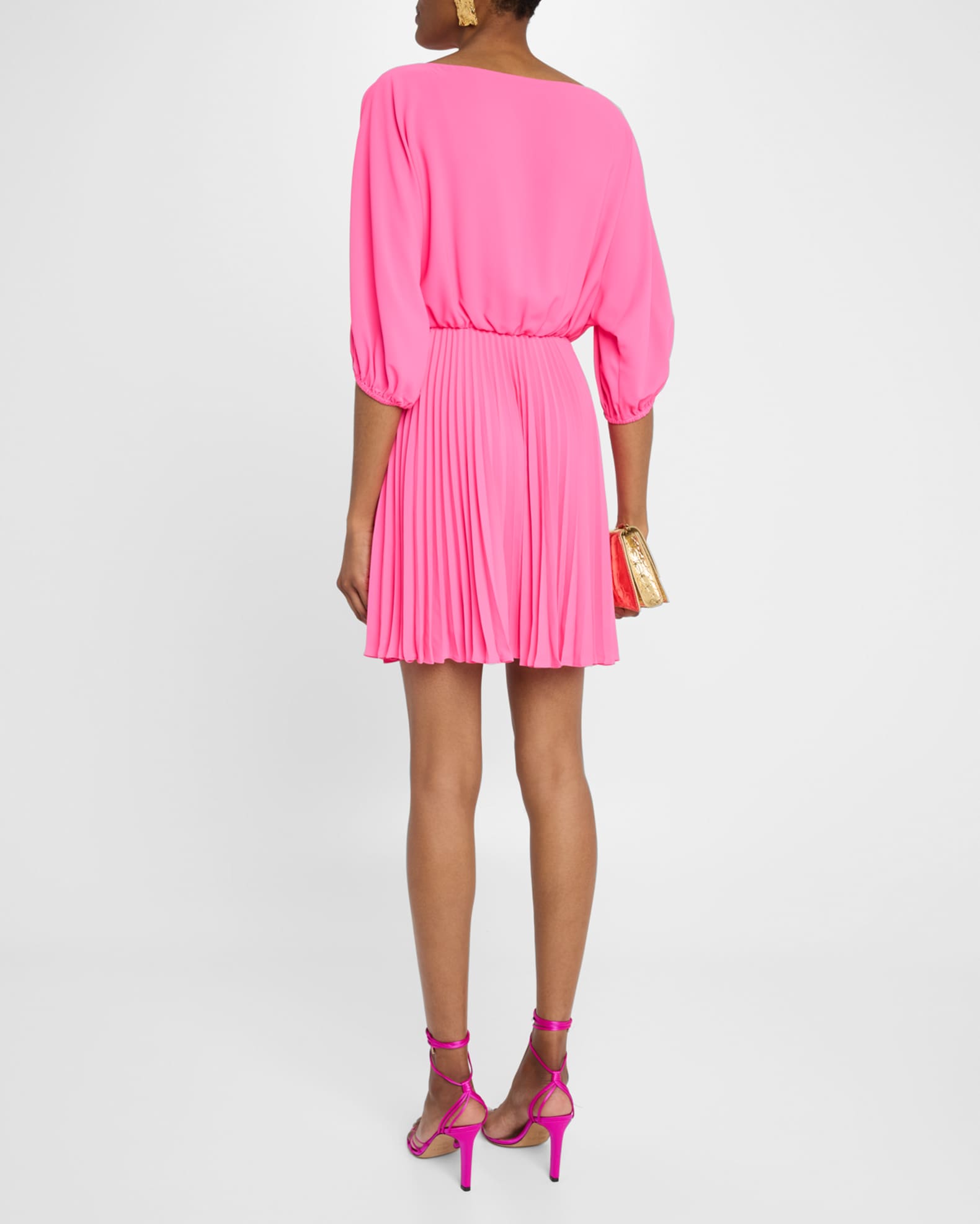 trina turk pink dress Womens Darlene Piazza 10 at Amazon Women's Clothing store Made in the USA or Imported Zipper closure Dry Clean Only Show off a modern look in the dual pattern silhouette of the bright and beautiful shift style Trina Turk Briella 2 Dress Trina Turk Feather Dress -