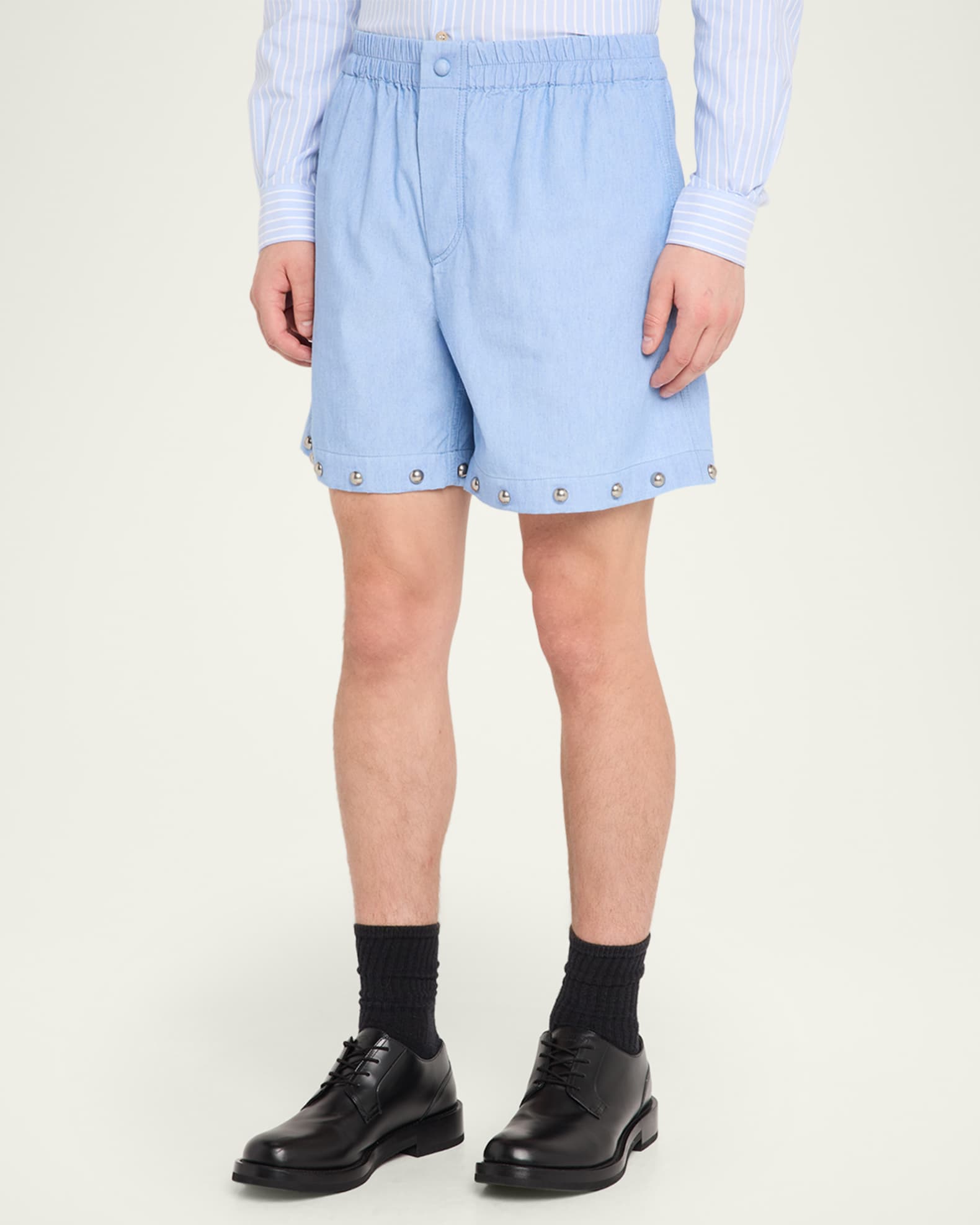 ヴァレンチノ　35ハーフ Valentino Garavani Men's Studded Chambray Stretch Shorts | Neiman