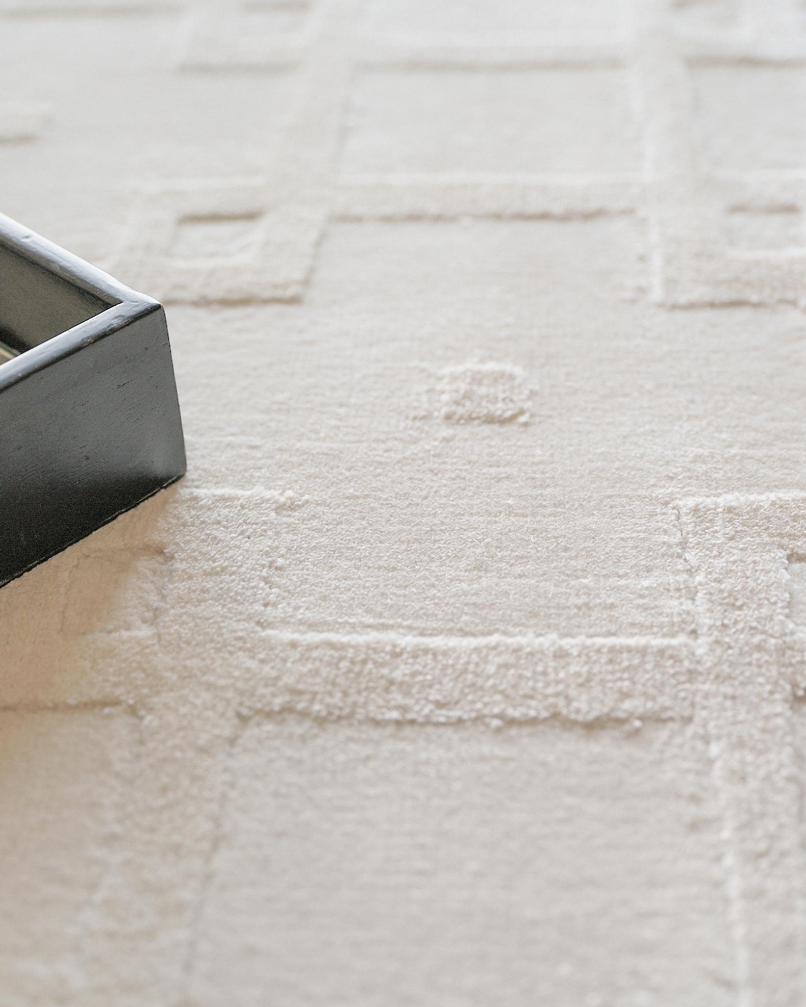 Exquisite Rugs Camora Hand-Loomed White Rug, 4' x 6' | Neiman Marcus