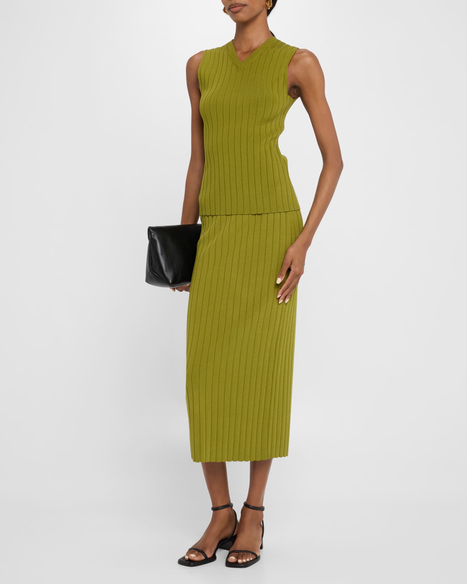 Wide Rib Knit Midi Skirt 1