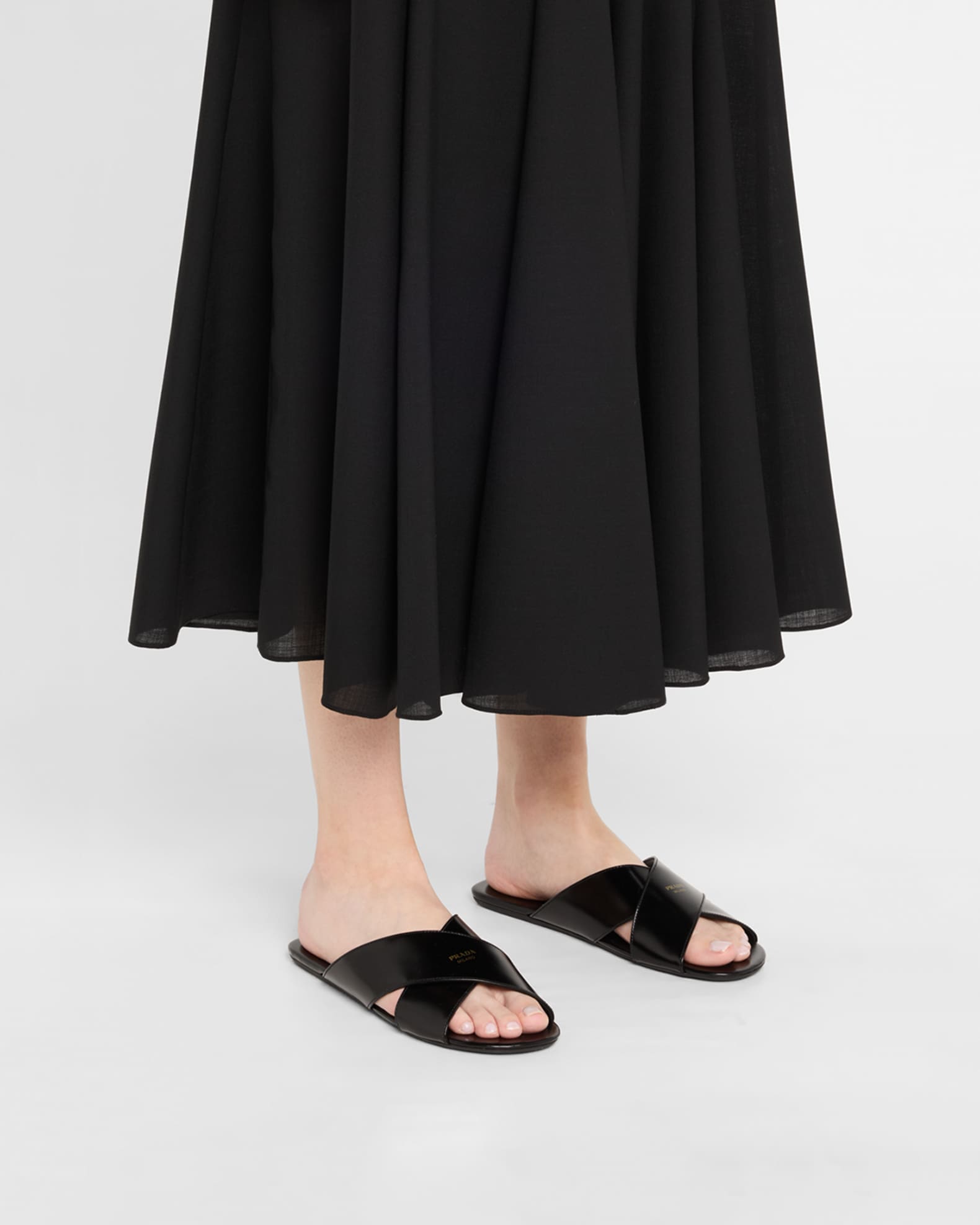 サンダル PRADA | Leather crisscross slides 2X3111_3LEM_F0002 Black Leather crisscross slides | PRADA