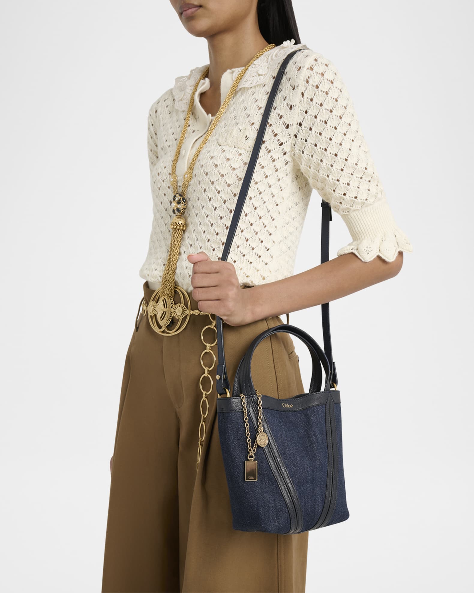 【Chloe】SMALL BUCKET SPIN◆CH25US745P12 Chloe Spin Mini Bucket Tote Bag in Denim and Leather