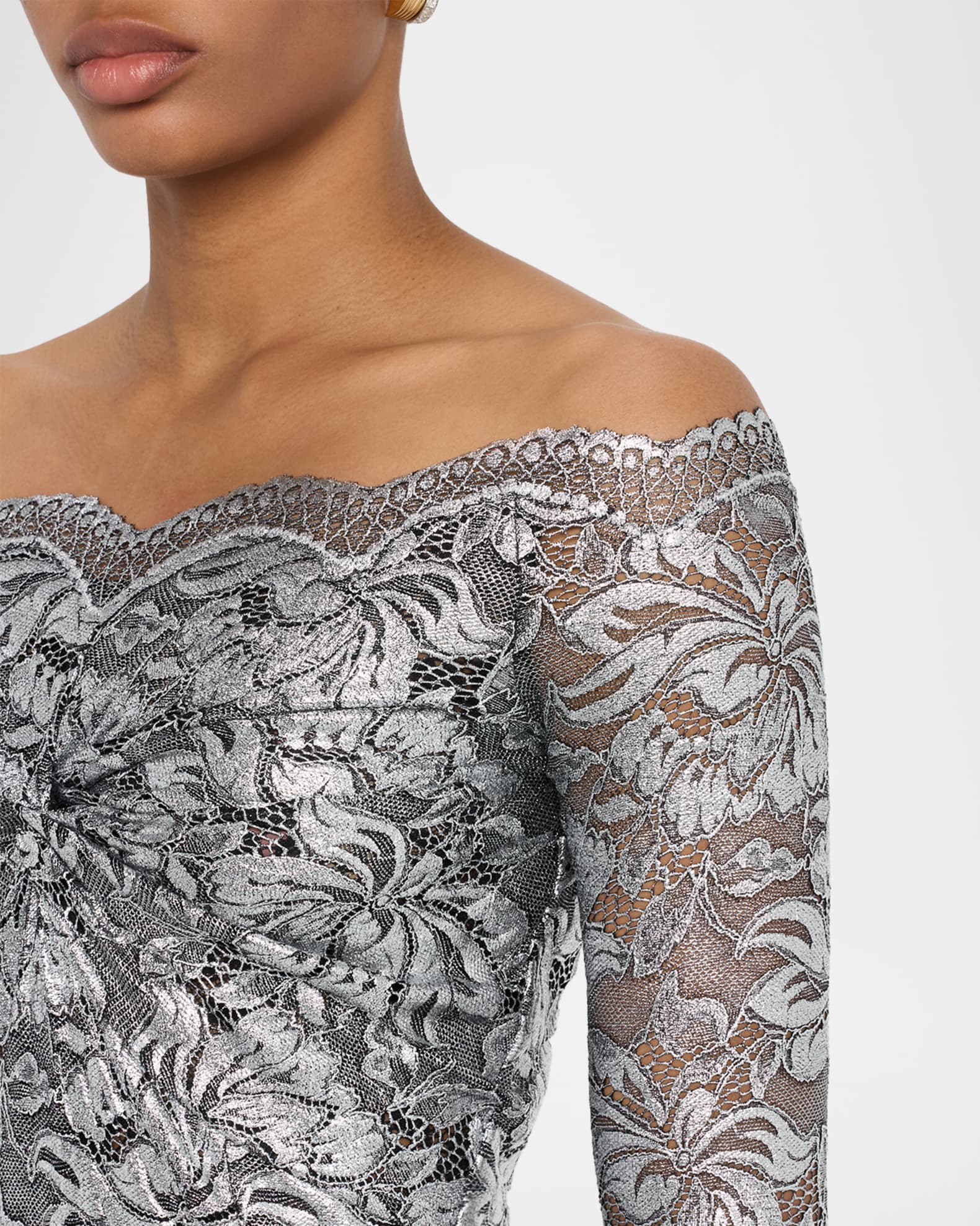 ワンピース RABANNE LAMINATED LACE OFF-THE-SHOULDER DRESS Rabanne Off-The-Shoulder Lace Midi Dress | Neiman Marcus