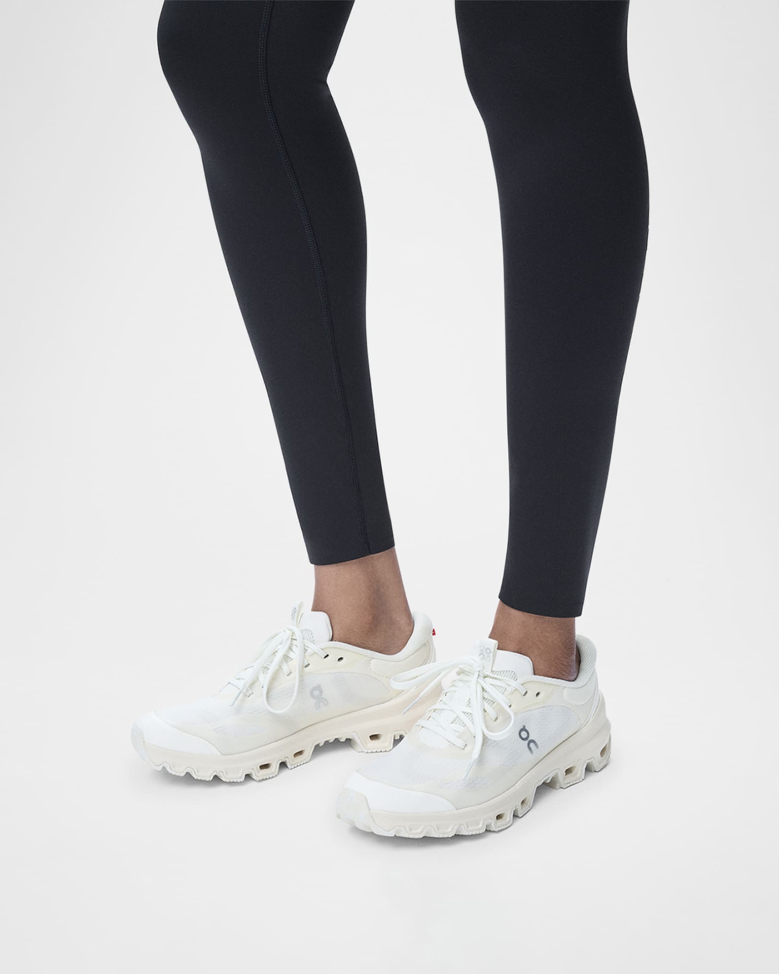 x On CloudVenture 2.0 Runner Sneakers 1