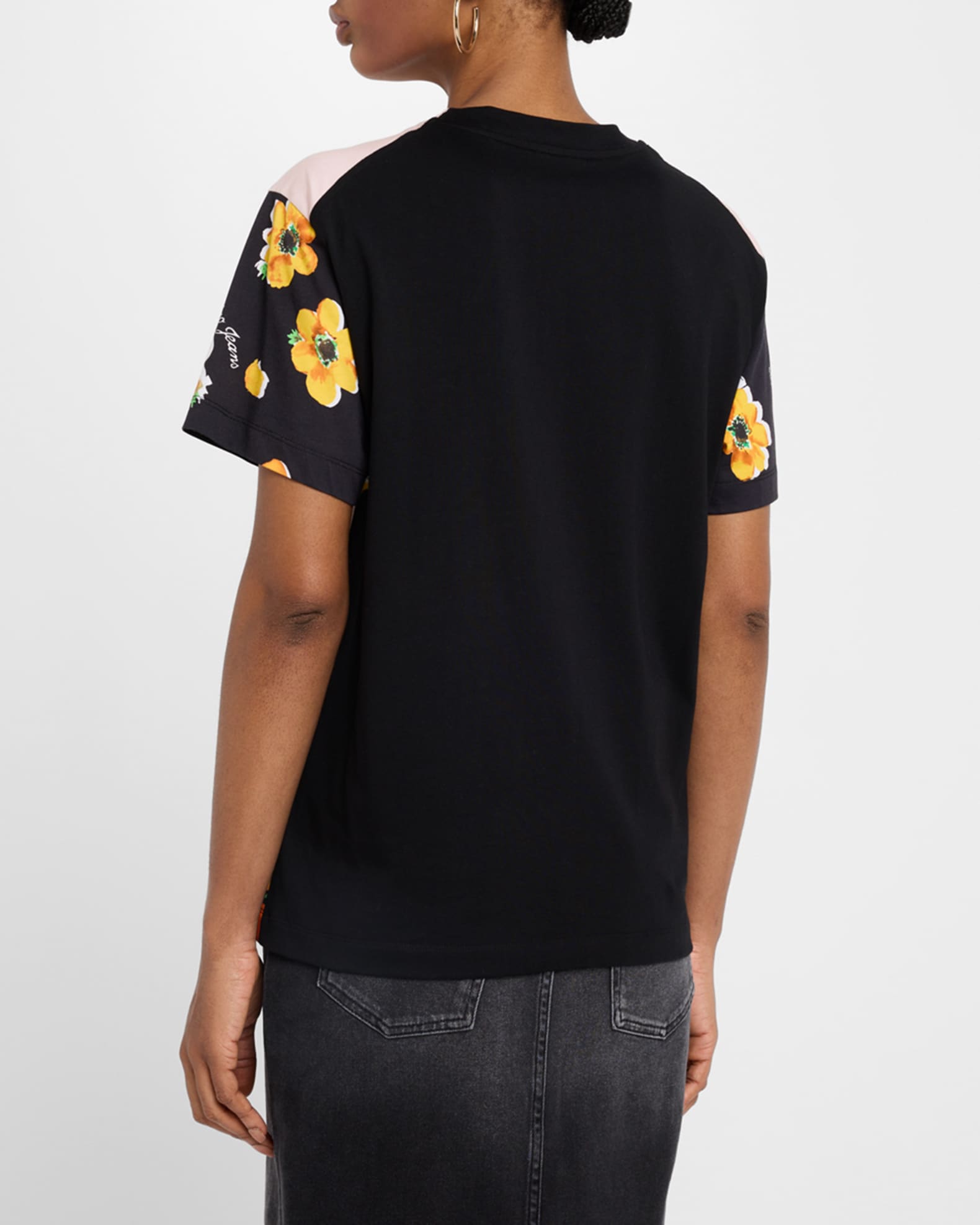 MOSCHINO JEANS モスキーノジーンズ　Tシャツ　TRADITION Moschino Jeans Printed Crewneck T-Shirt | Neiman Marcus