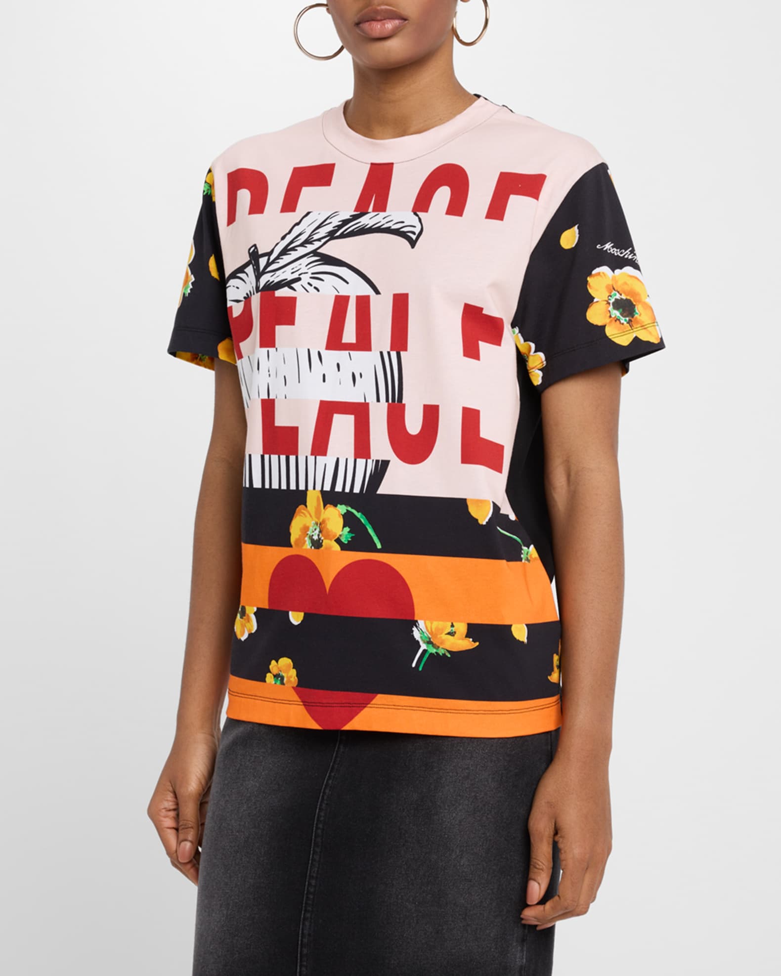 MOSCHINO JEANS モスキーノジーンズ　Tシャツ　TRADITION Moschino Jeans Printed Crewneck T-Shirt | Neiman Marcus