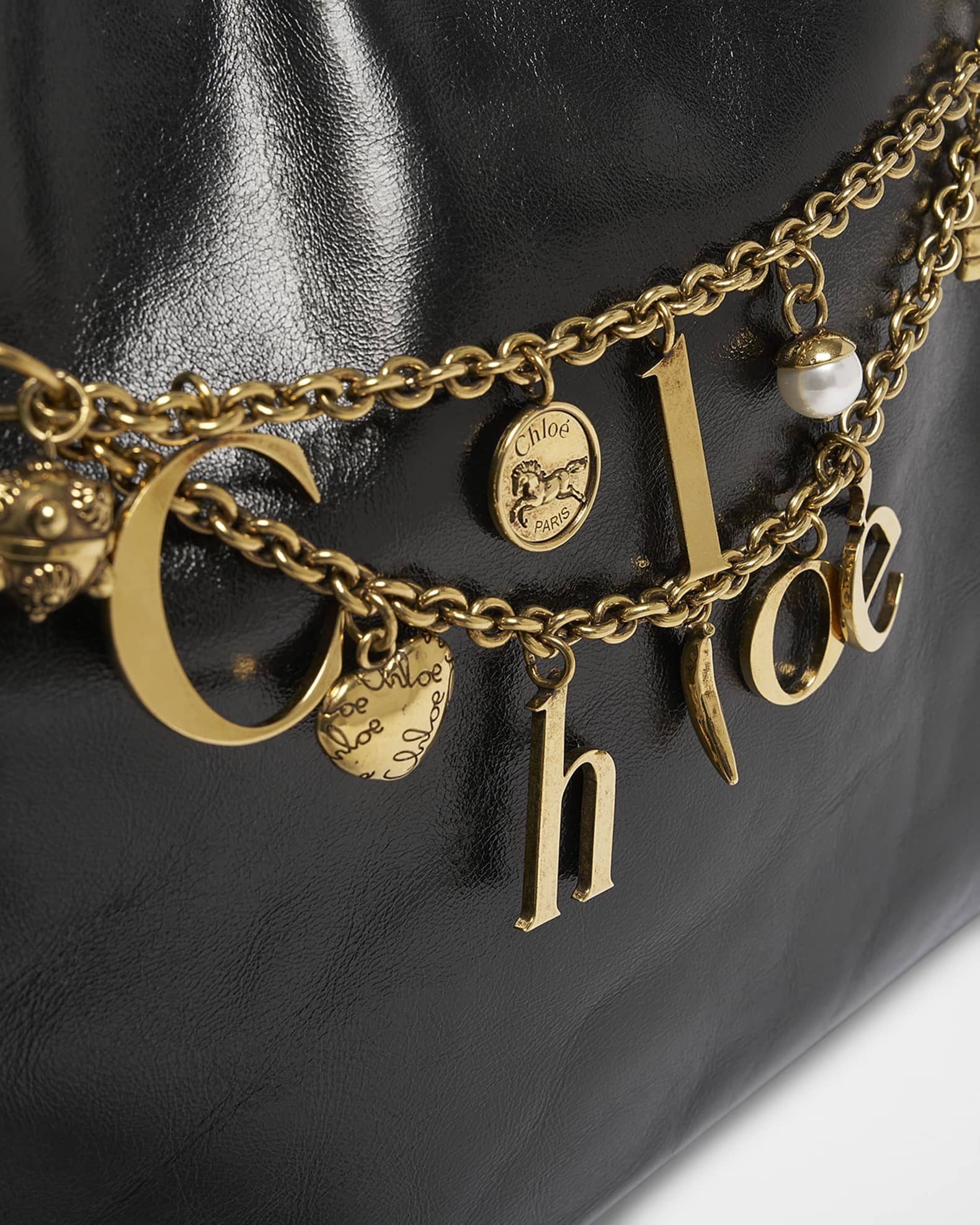 トートバッグ Chloe Chloe Charms Tote Bag In Shiny Leather Chloe Sense Large Tote Bag in Grained Leather | Neiman Marcus
