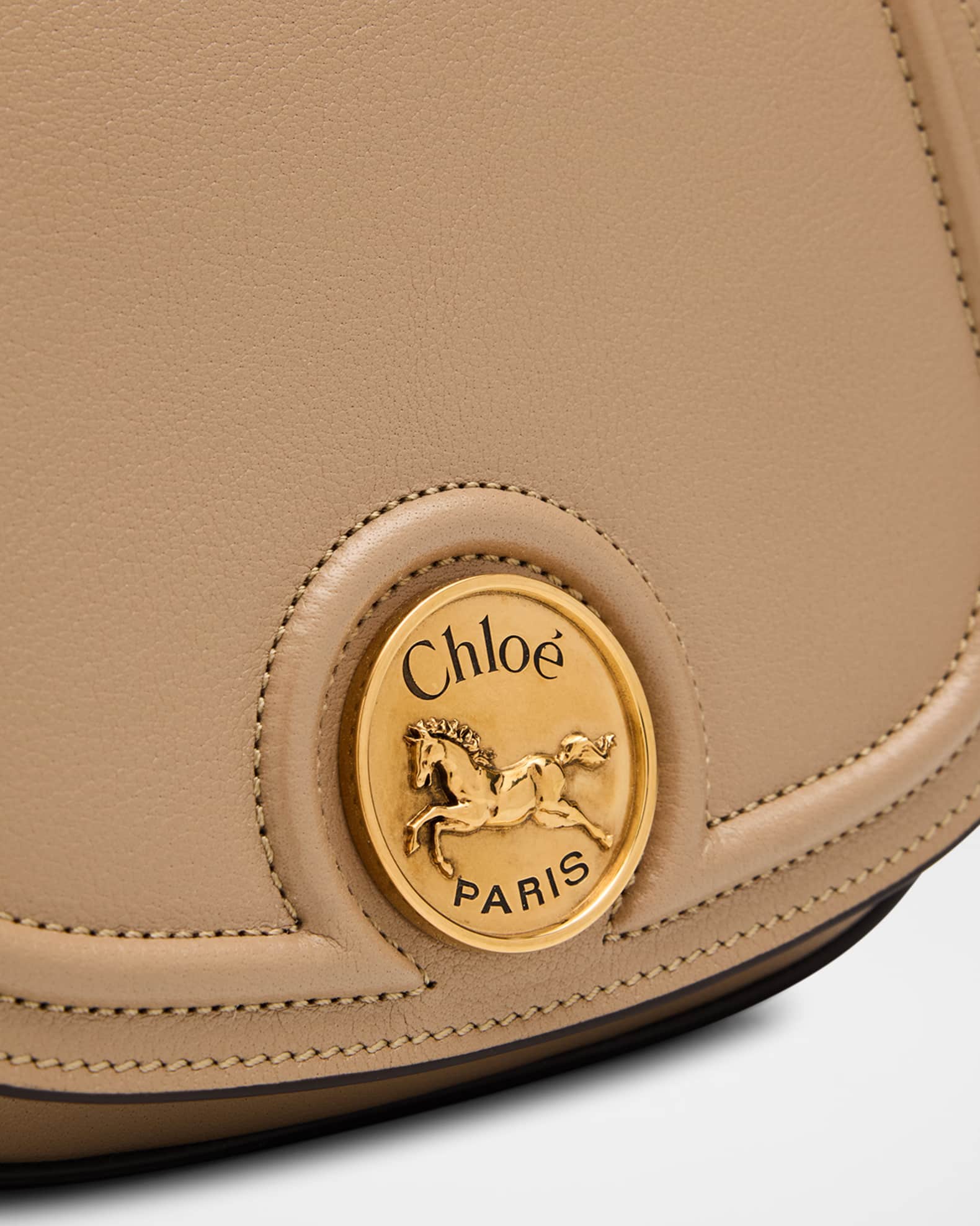 トートバッグ CHLOE Cappuccino Leather Horse Medal Crossbody Bag Chloé Cappuccino Leather Horse Medal Crossbody Bag | italist