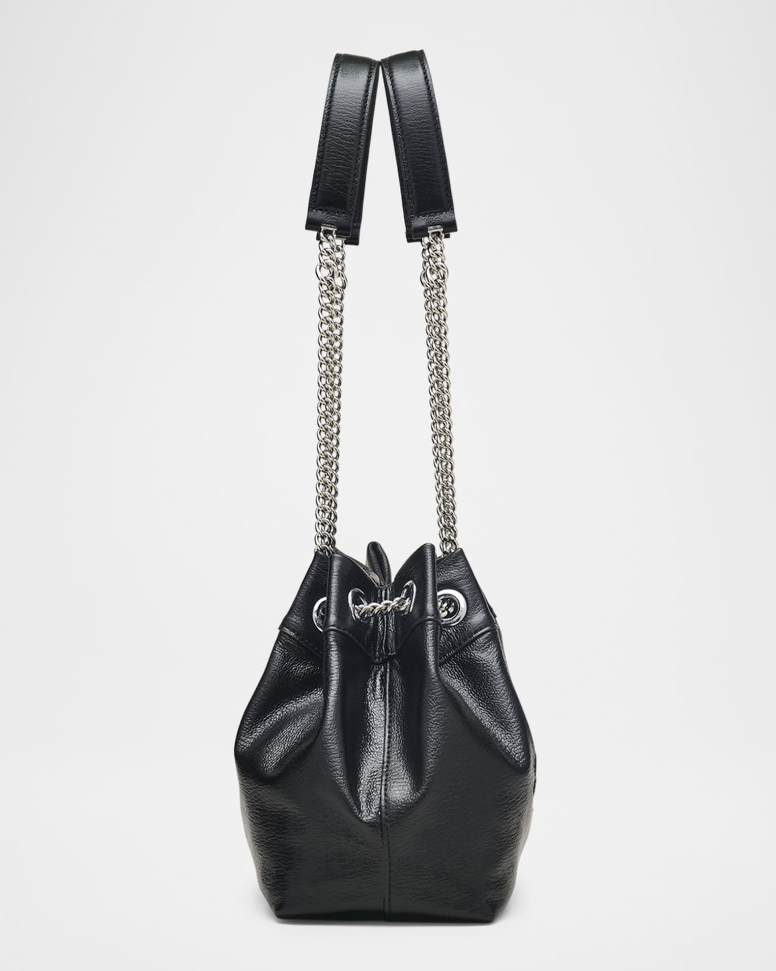 ショルダーバッグ・ポシェット MARC JACOBS THE SMALL CHAIN SACK BAG The Small Chain Sack Bag | Marc Jacobs | Official Site