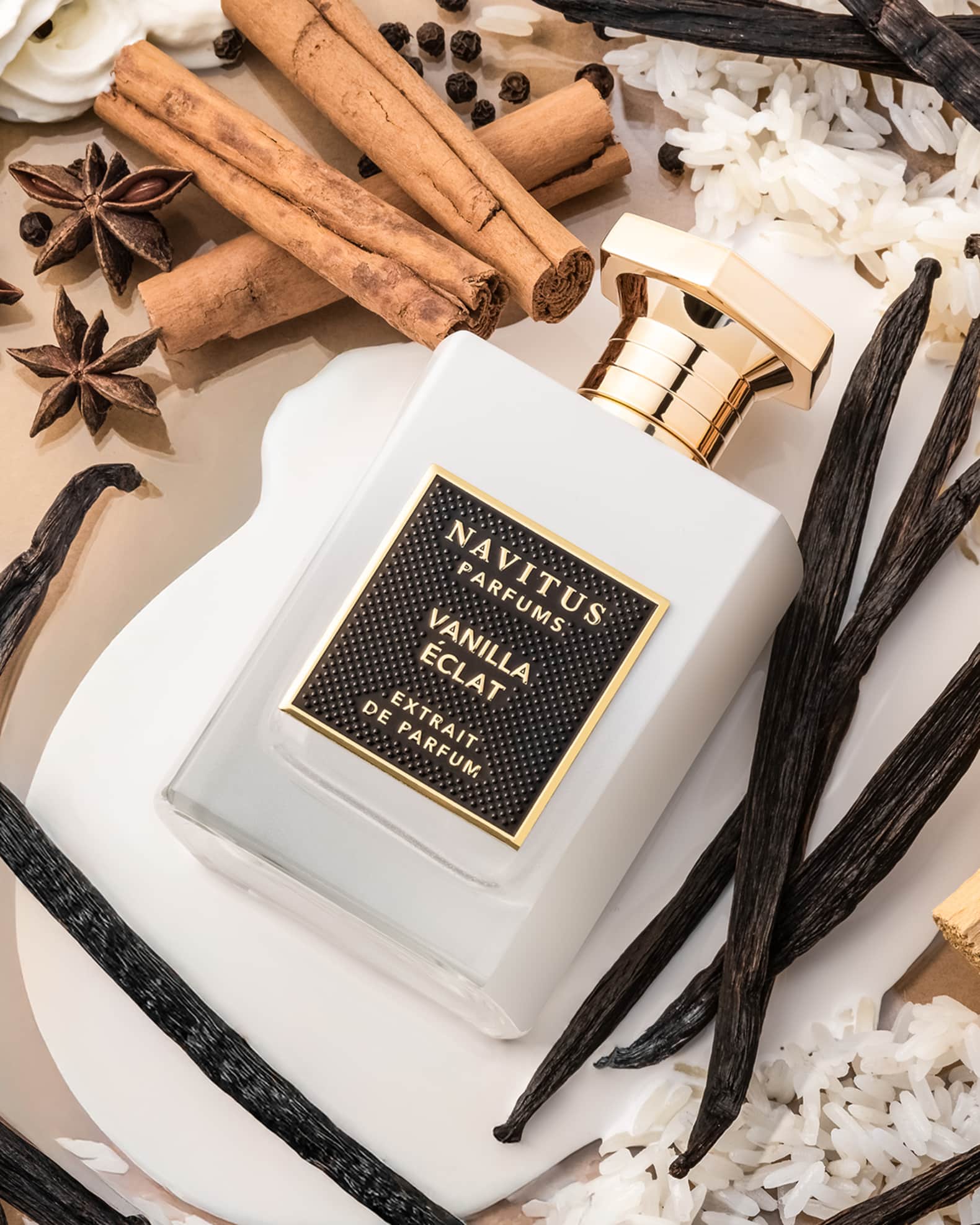 Vanilla Eclat Extrait de Parfum, 3.4 oz.  1
