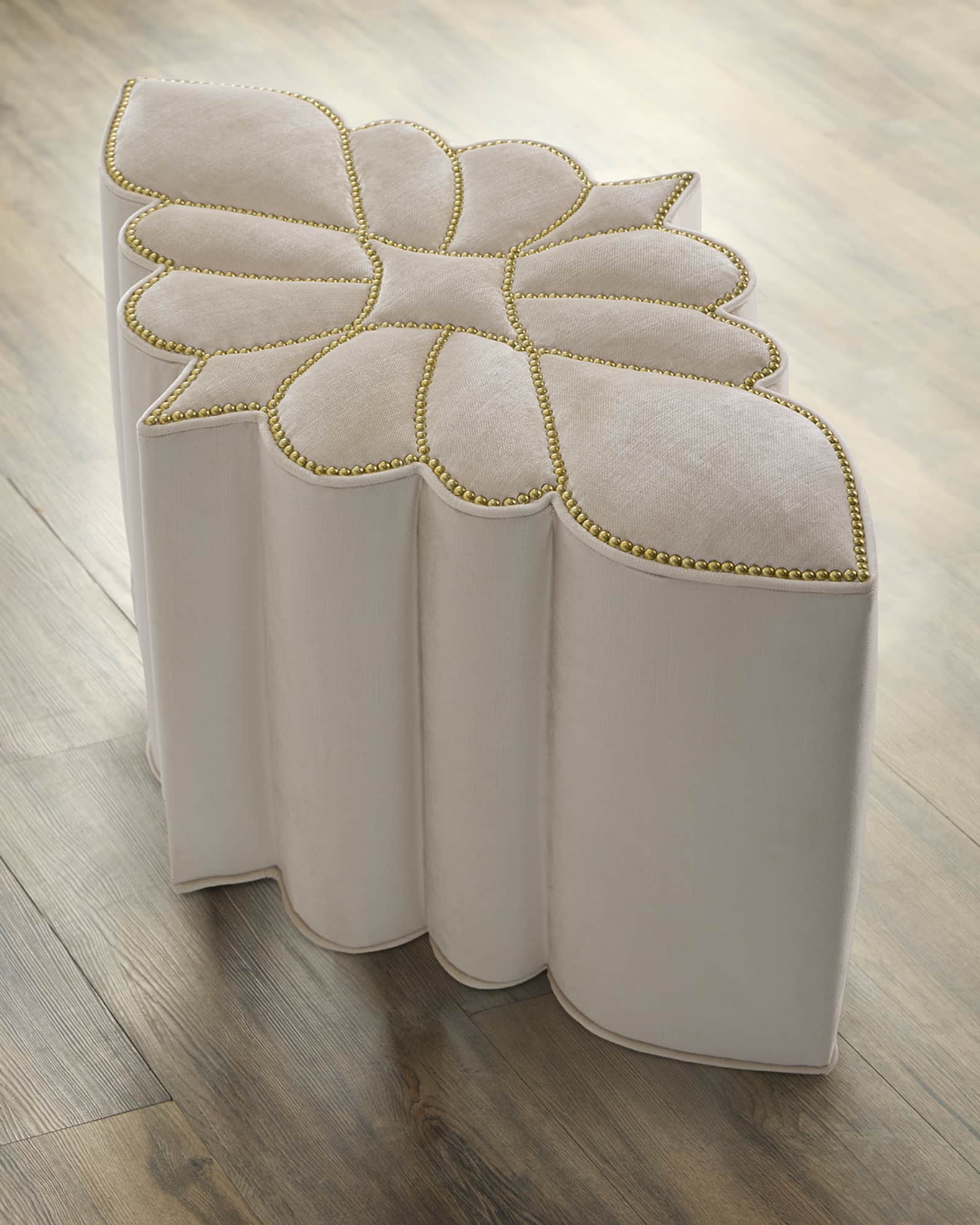 Elizabeth Snow Ottoman 0
